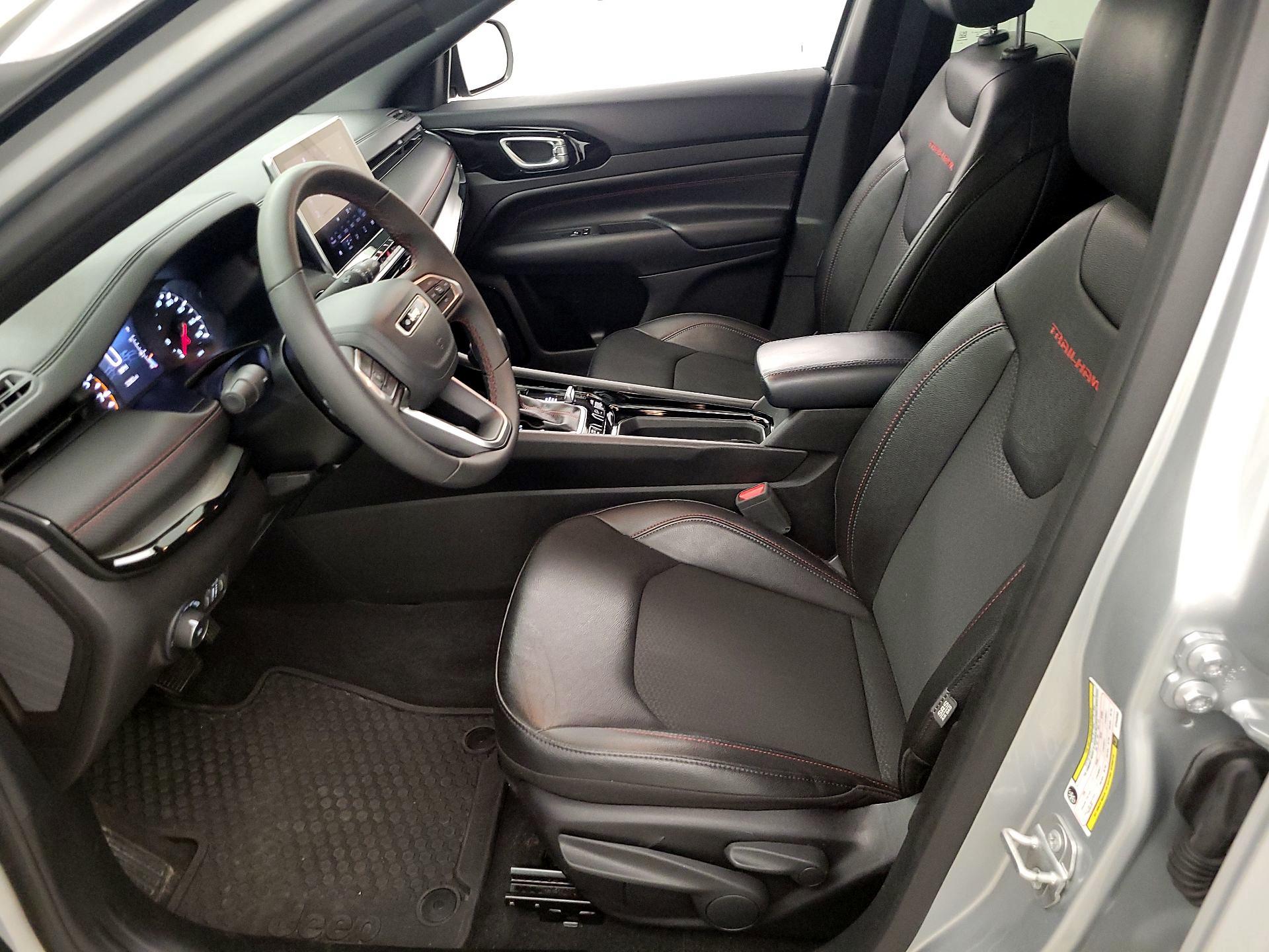 Thumbnail: 2025 Jeep Compass - 11
