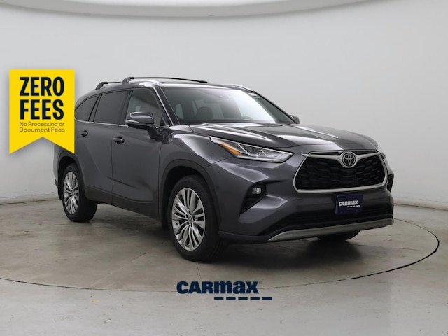 Gray 2025 Toyota Highlander Platinum AWD SUV / Crossover All-Wheel Drive Automatic