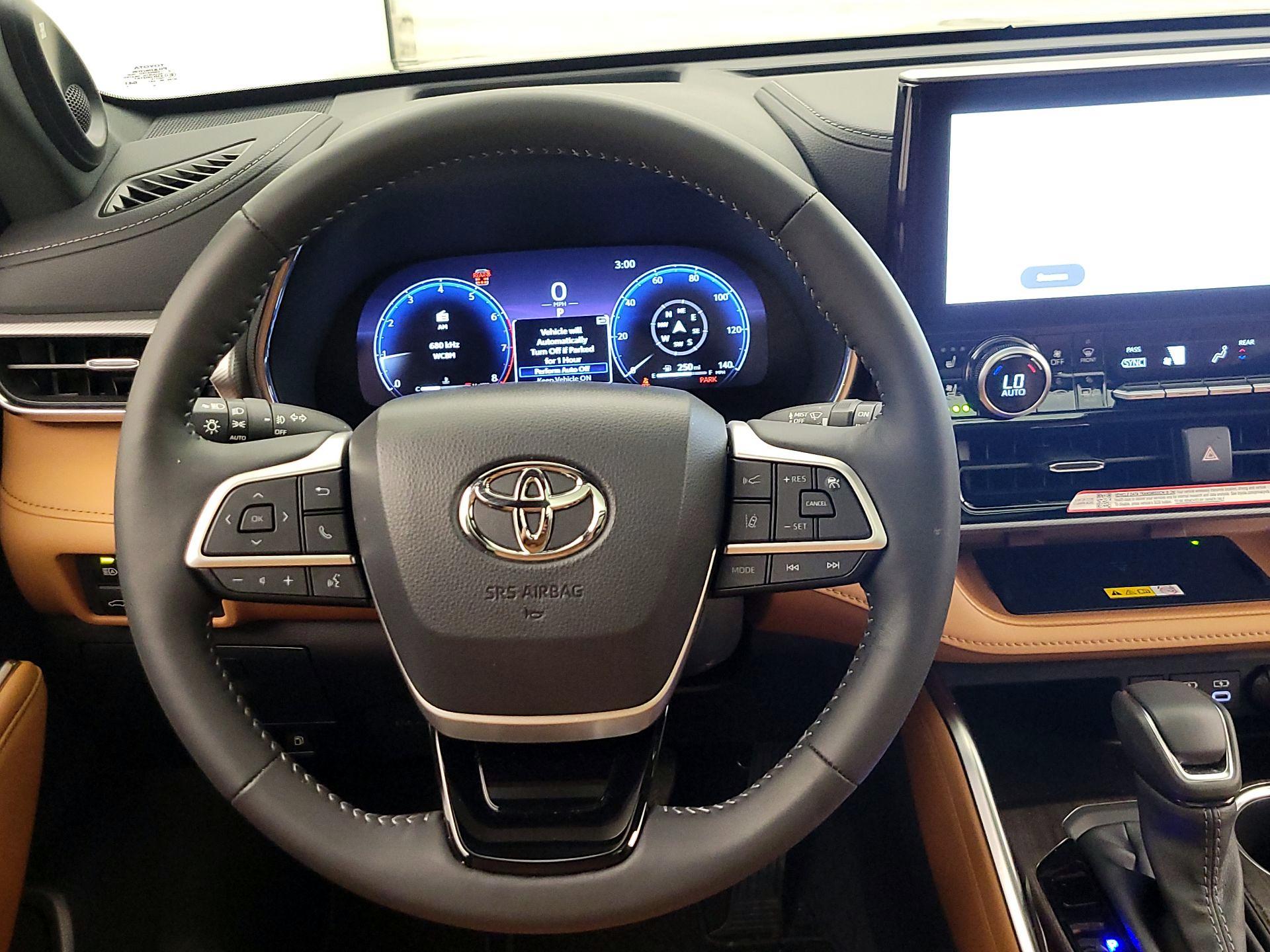 Thumbnail: 2025 Toyota Highlander - 10