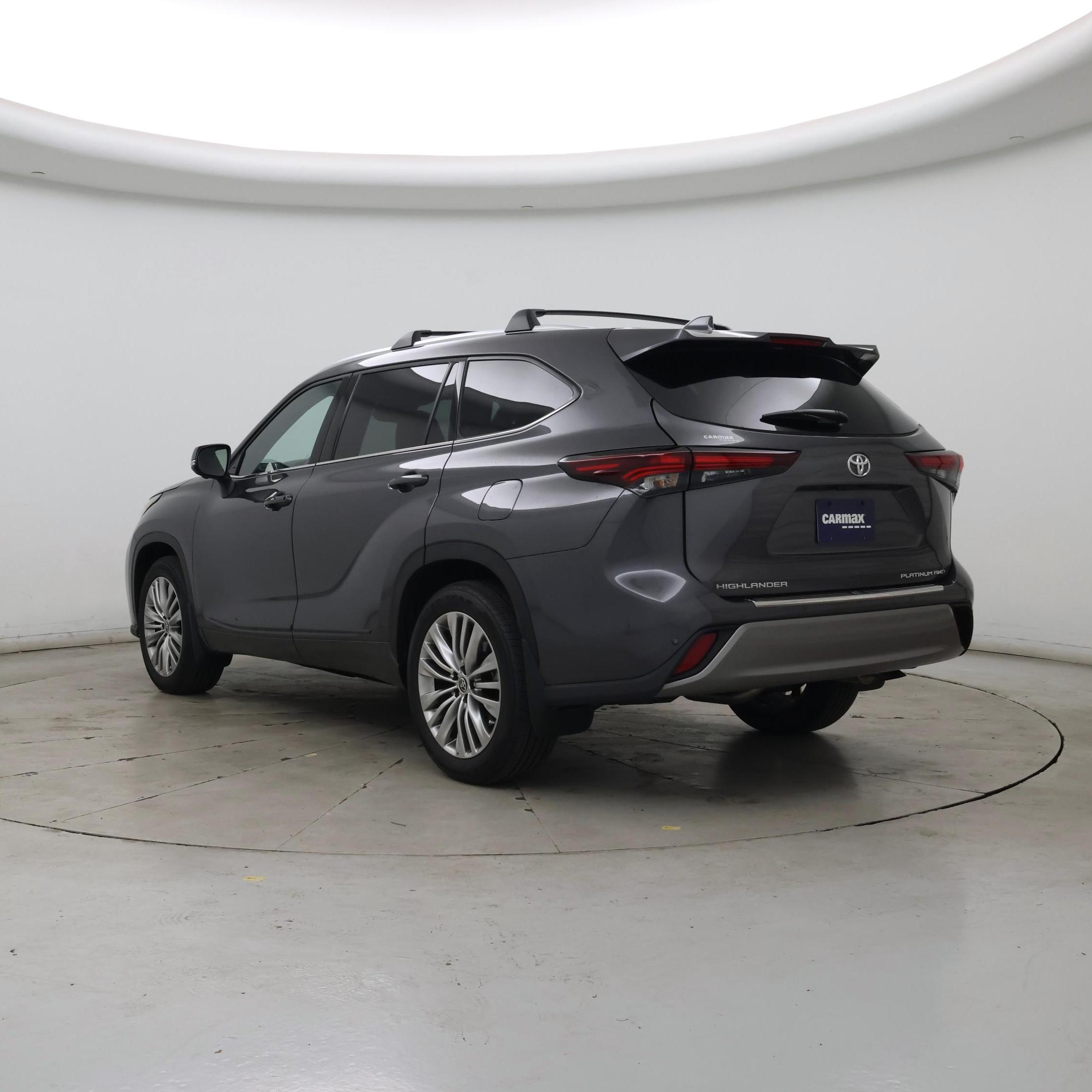 Thumbnail: 2025 Toyota Highlander - 2