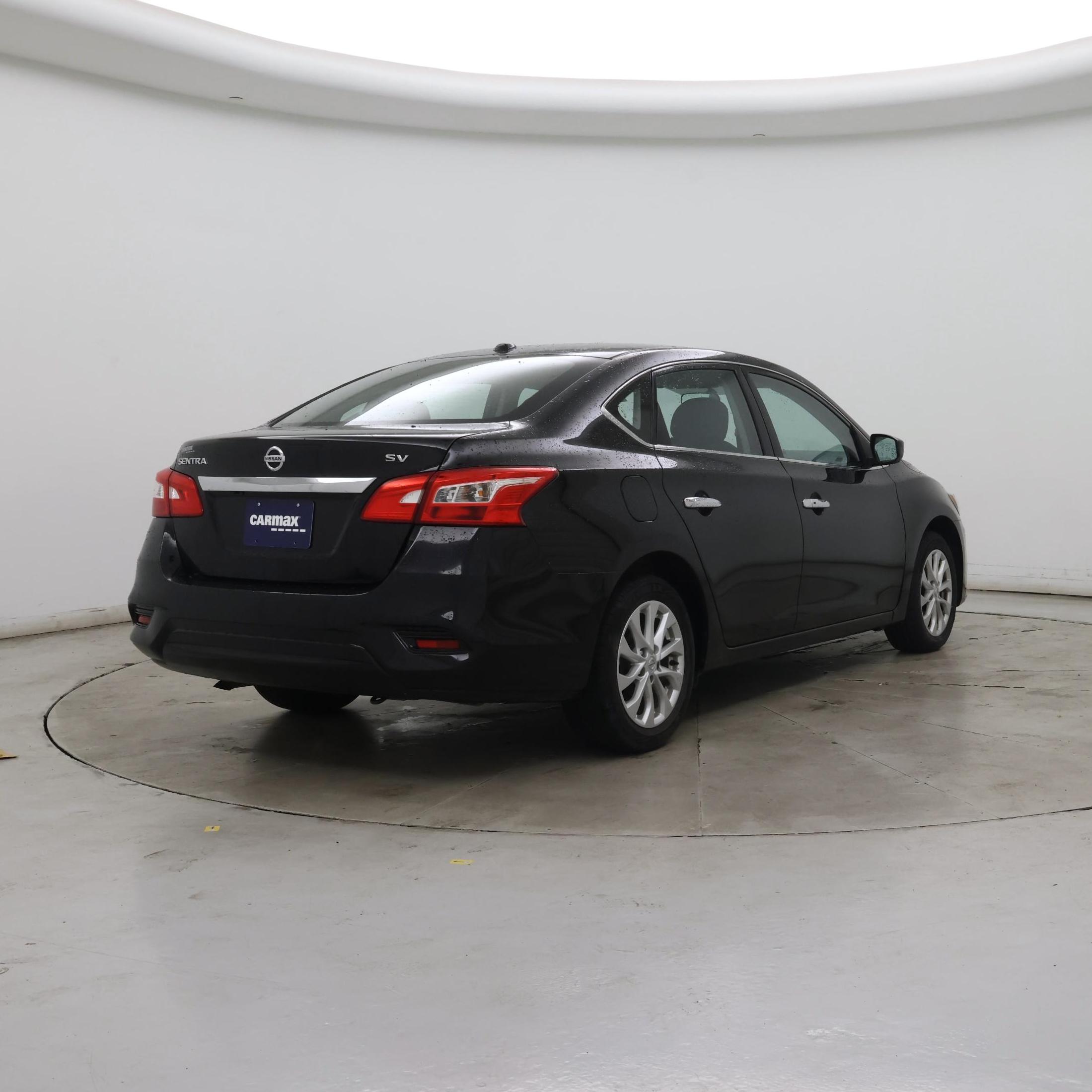 Thumbnail: 2018 Nissan Sentra - 8