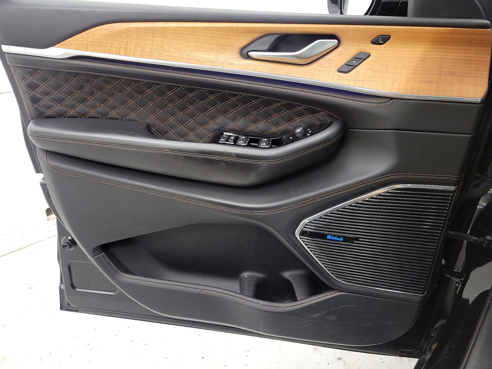 2023 Jeep Grand Cherokee L Summit Reserve - Photo 13