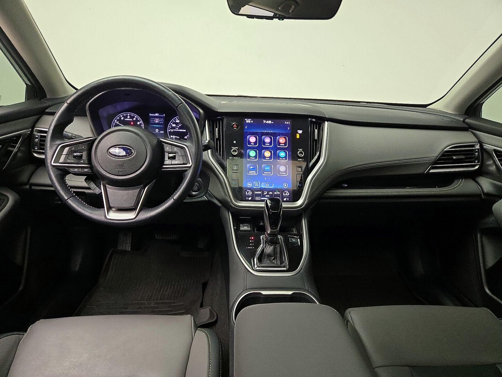 Apple CarPlay® & Android Auto™