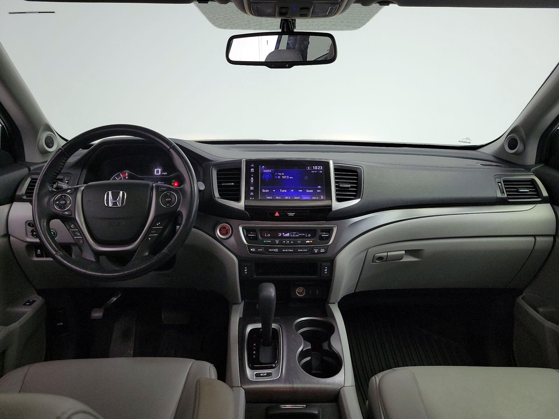 Thumbnail: 2018 Honda Pilot - 9