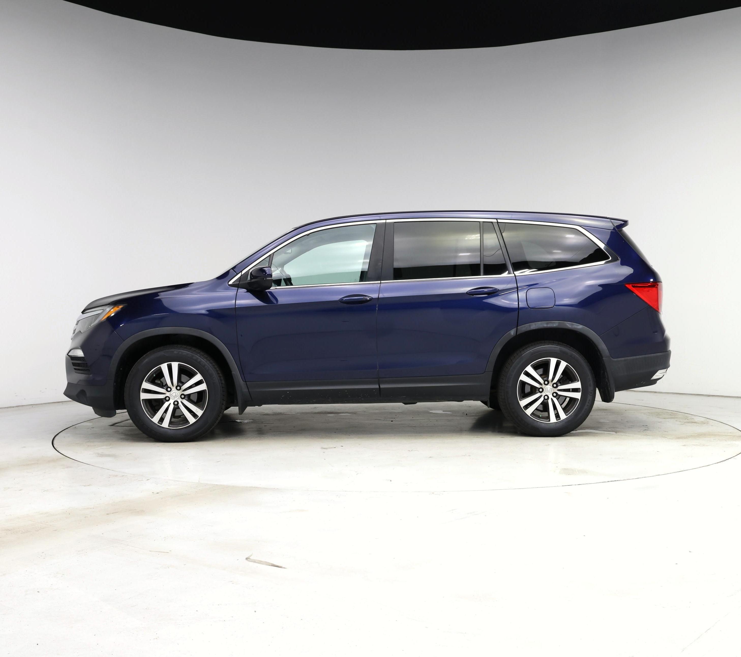 Thumbnail: 2018 Honda Pilot - 3
