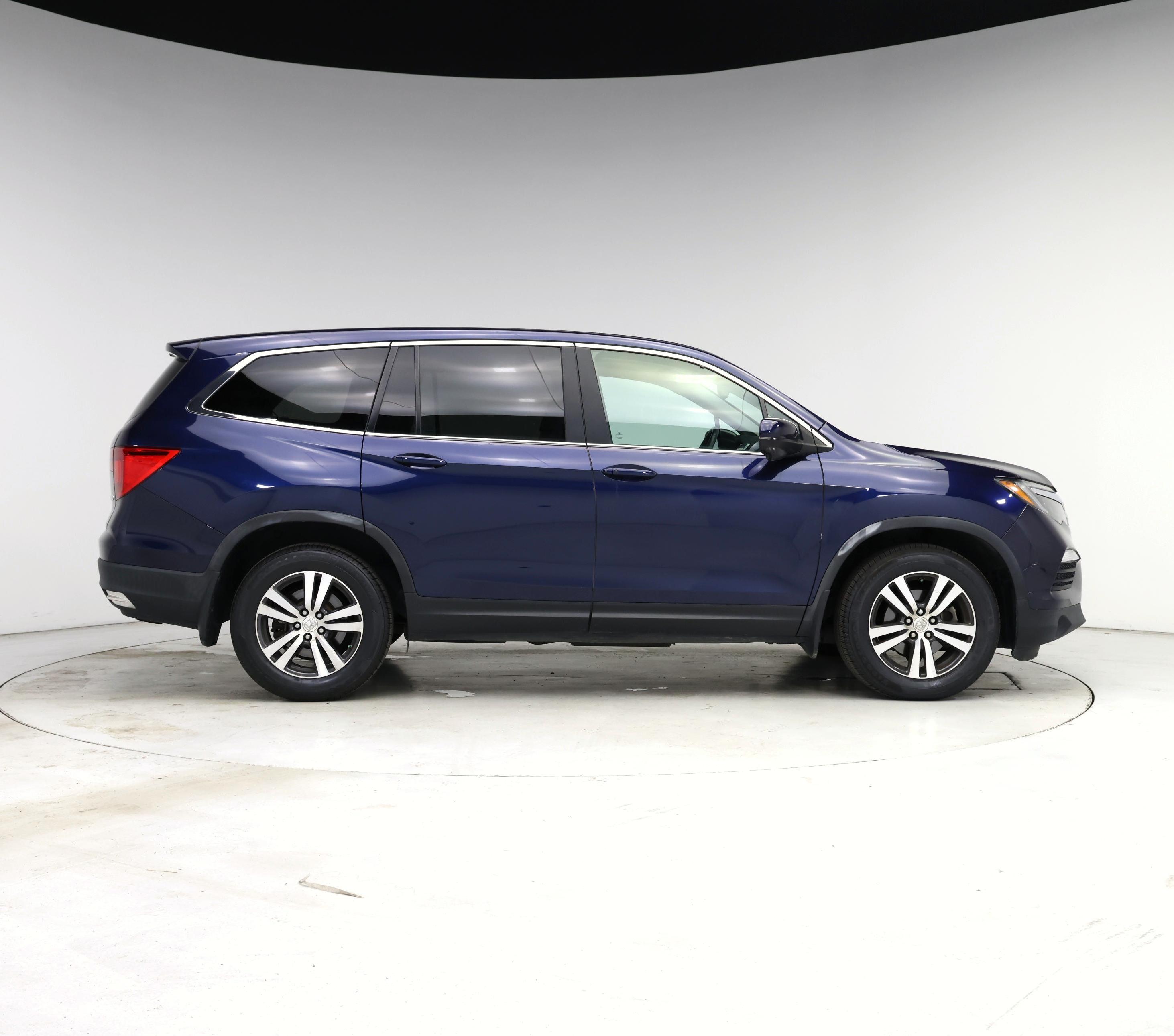 Thumbnail: 2018 Honda Pilot - 7