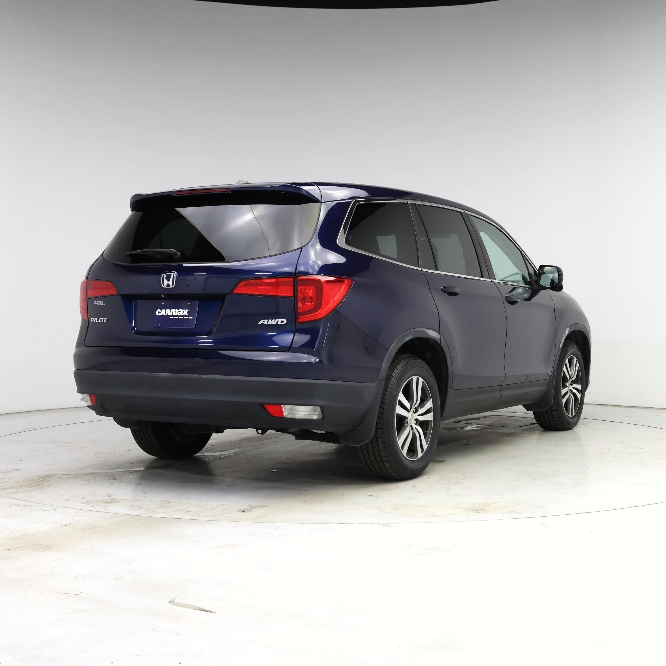 Thumbnail: 2018 Honda Pilot - 8