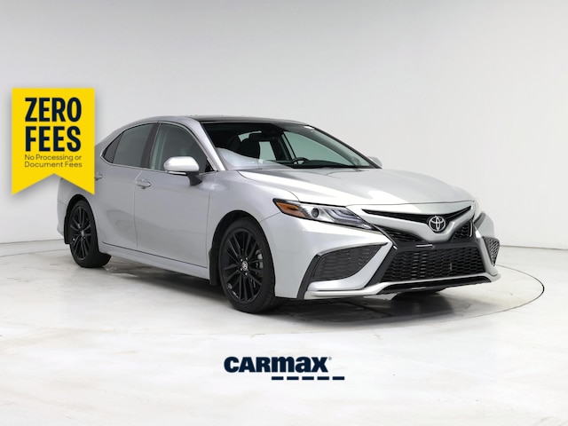 Silver 2022 Toyota Camry Sedan Front-Wheel Drive Automatic