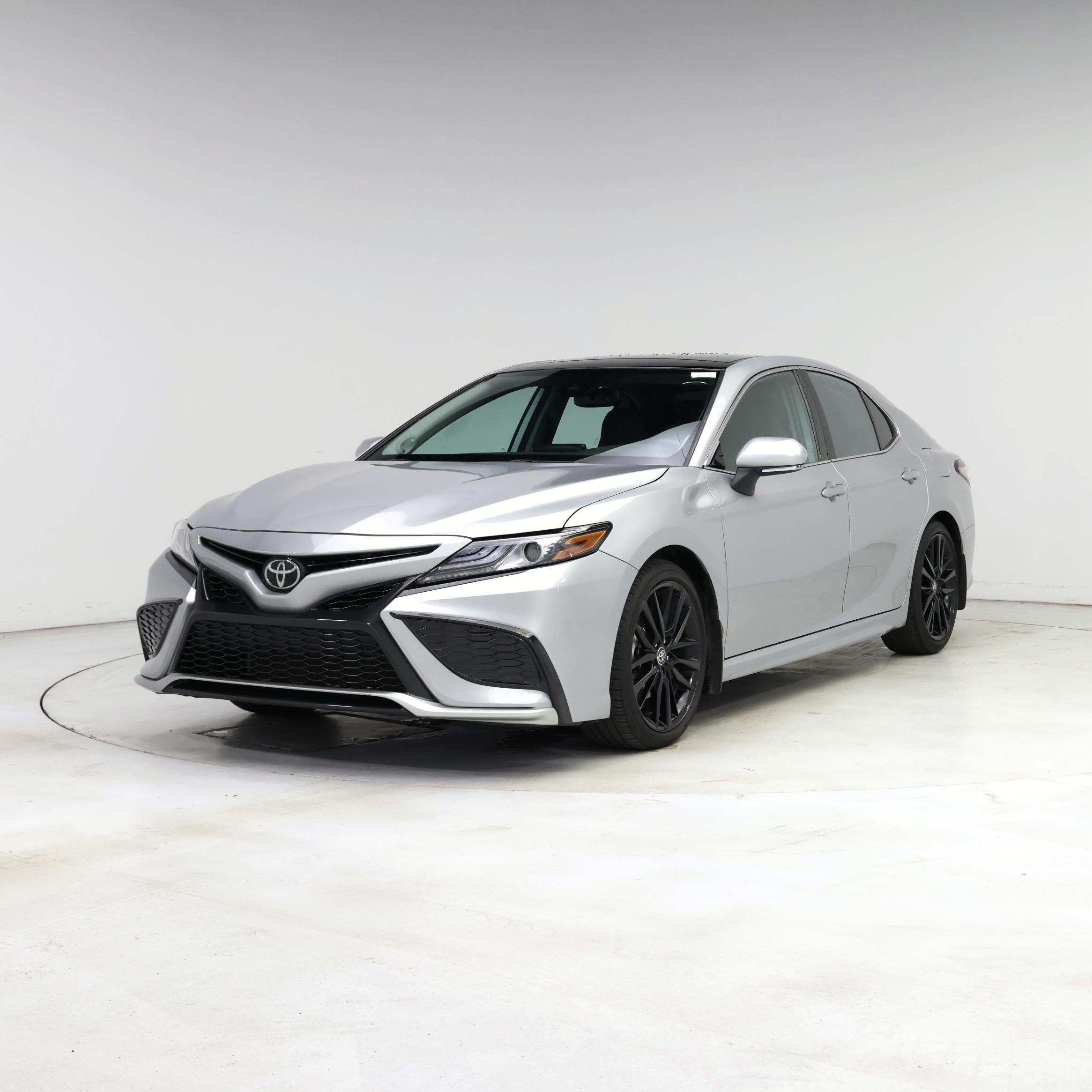 Thumbnail: 2022 Toyota Camry - 4
