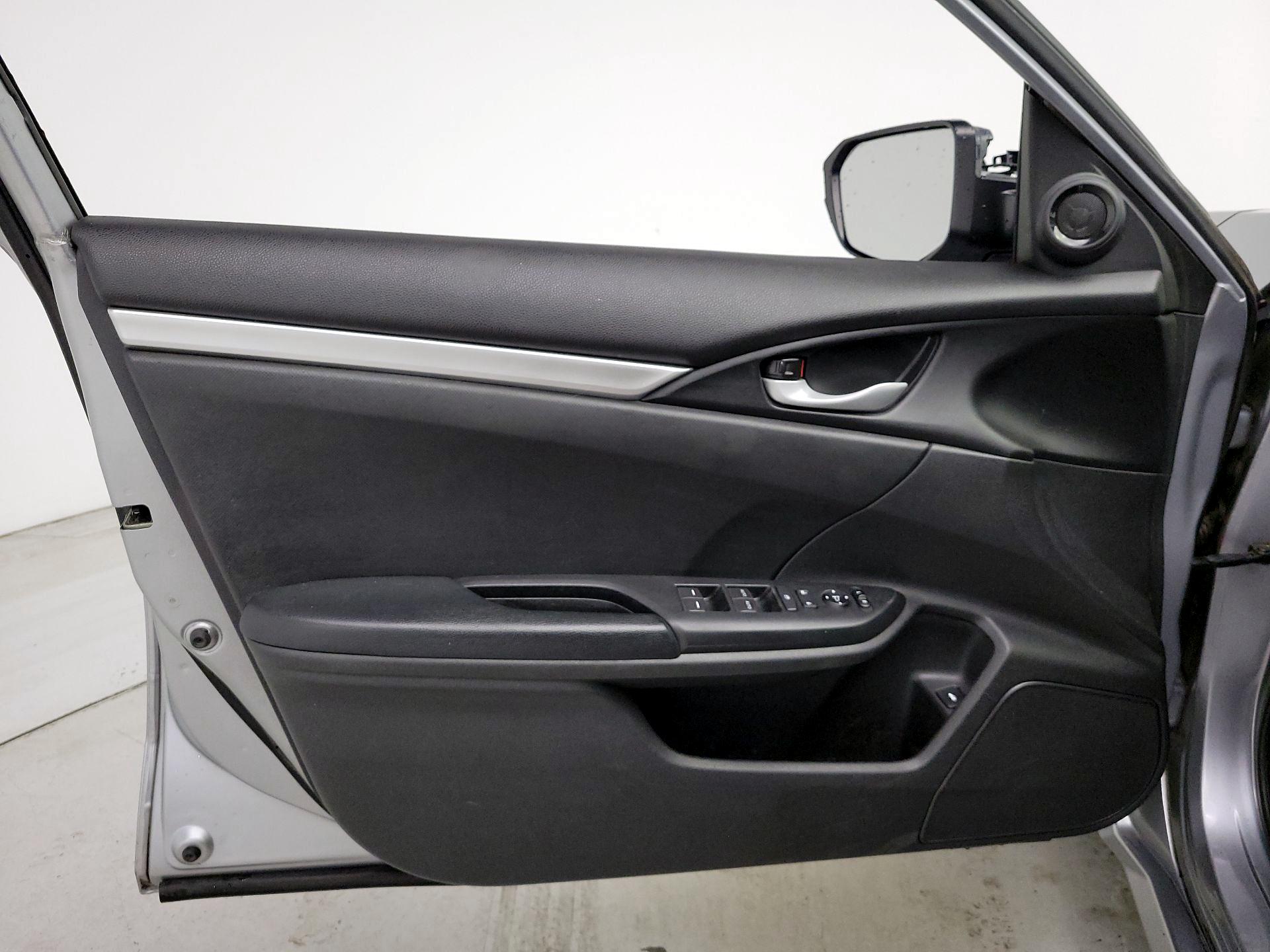 Thumbnail: 2019 Honda Civic - 12