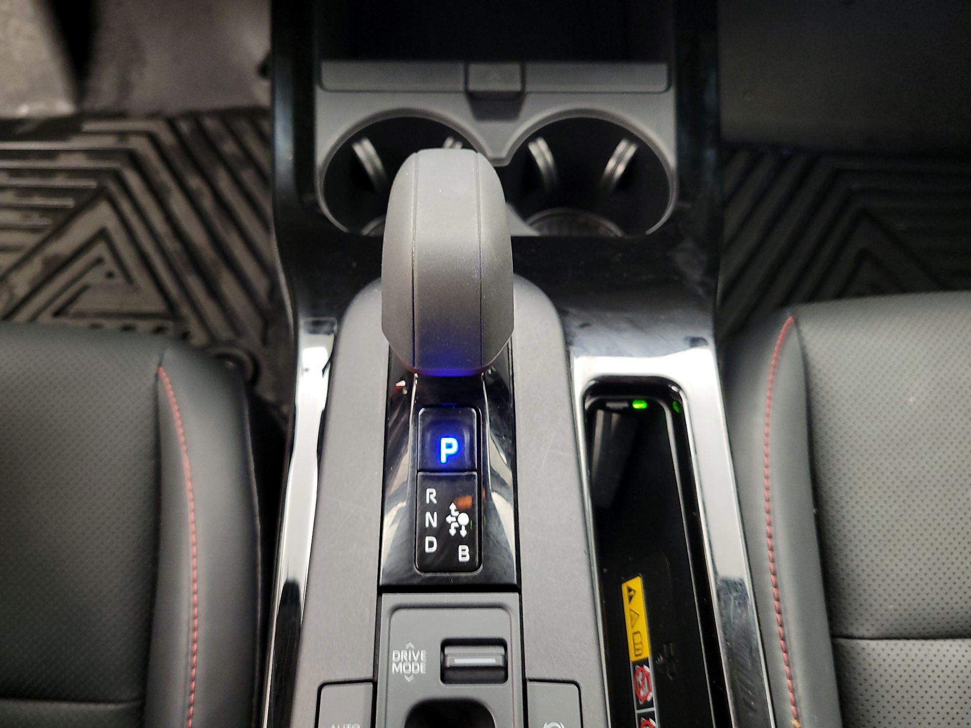 Thumbnail: 2024 Toyota Prius Prime - 17