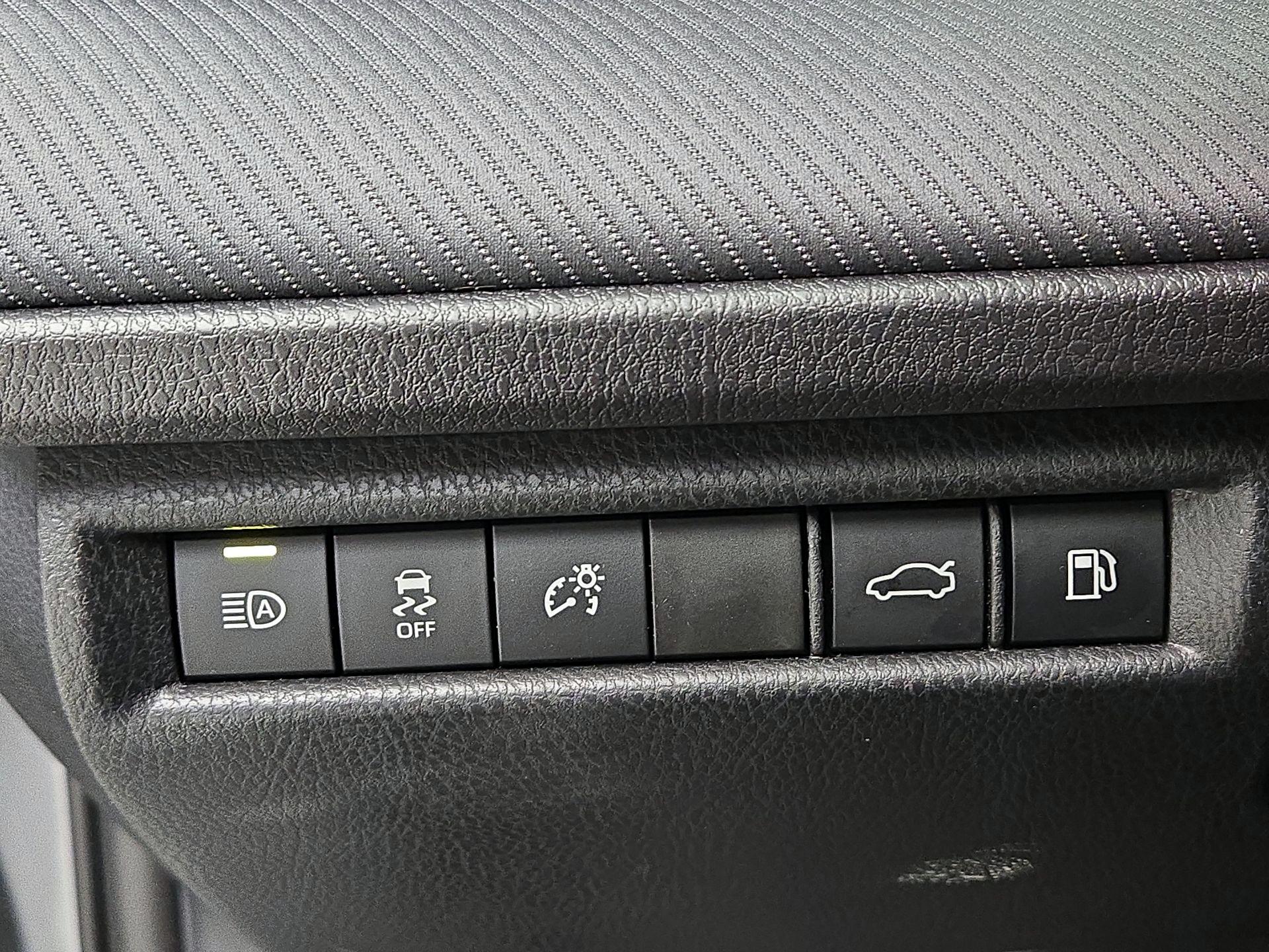 Thumbnail: 2026 Toyota Camry - 13