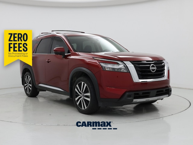 Red 2025 Nissan Pathfinder Platinum FWD SUV / Crossover Front-Wheel Drive Automatic