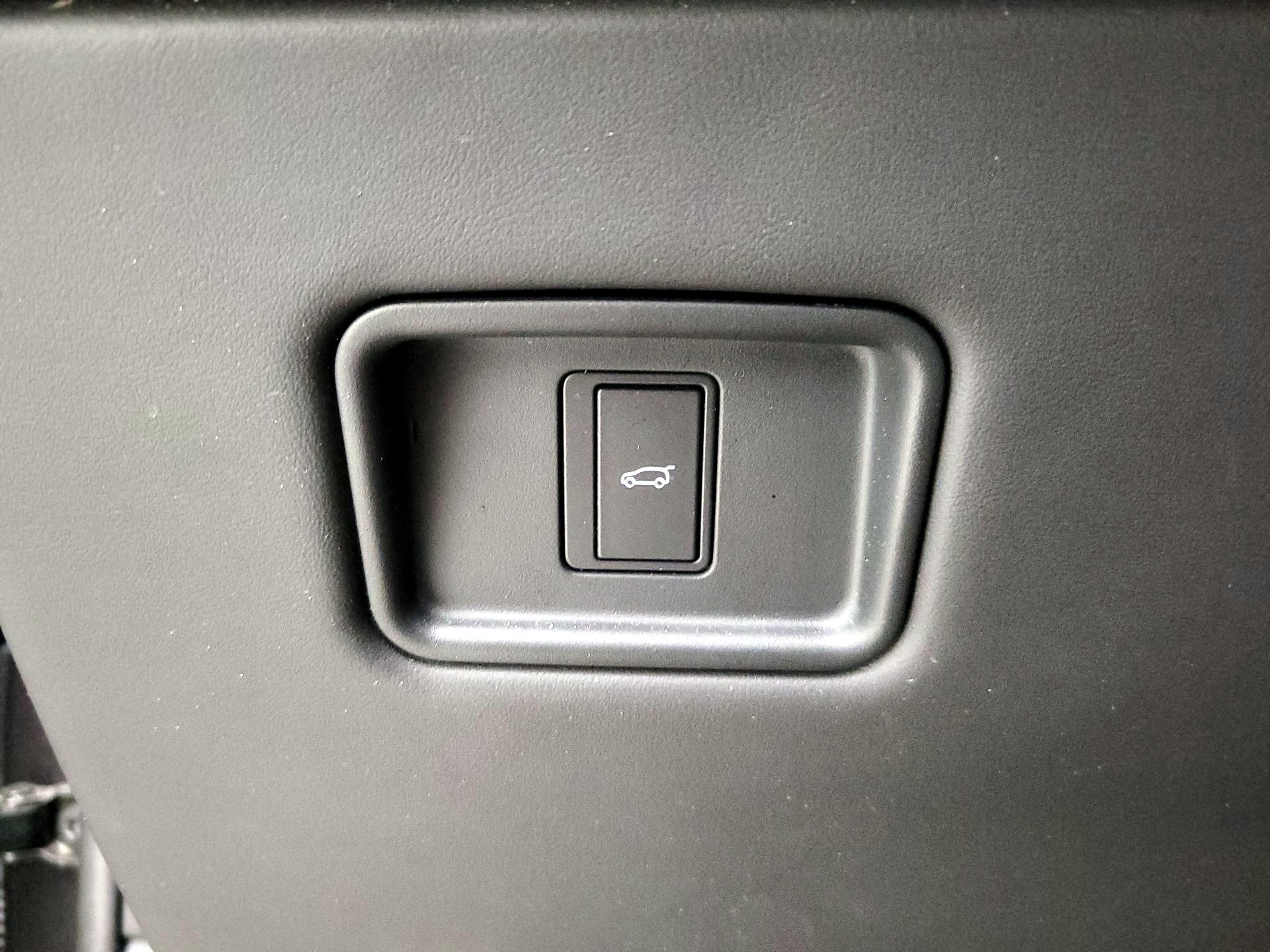 Thumbnail: 2024 Land Rover Range Rover Sport - 13