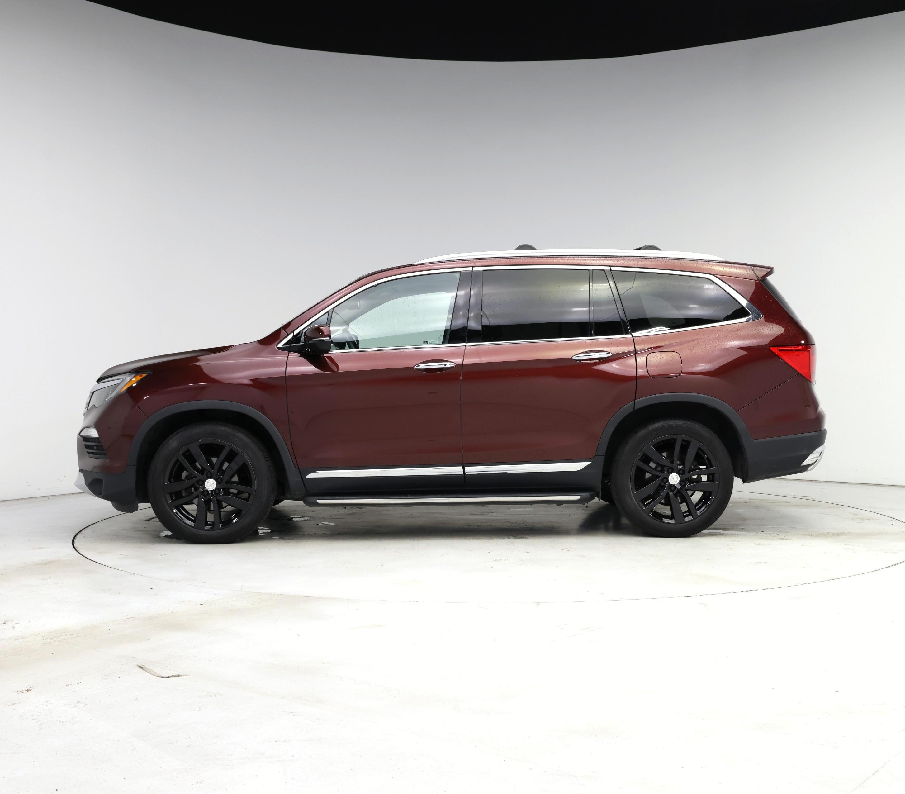 Thumbnail: 2018 Honda Pilot - 3