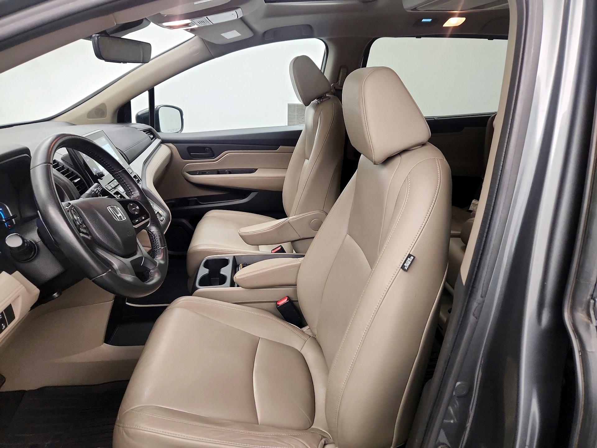 Thumbnail: 2019 Honda Odyssey - 11