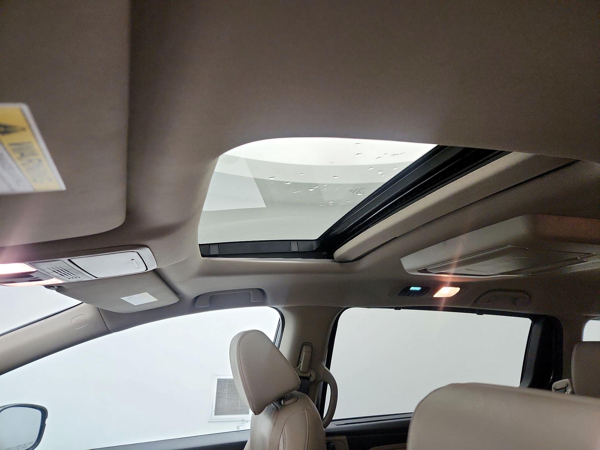 Thumbnail: 2019 Honda Odyssey - 20