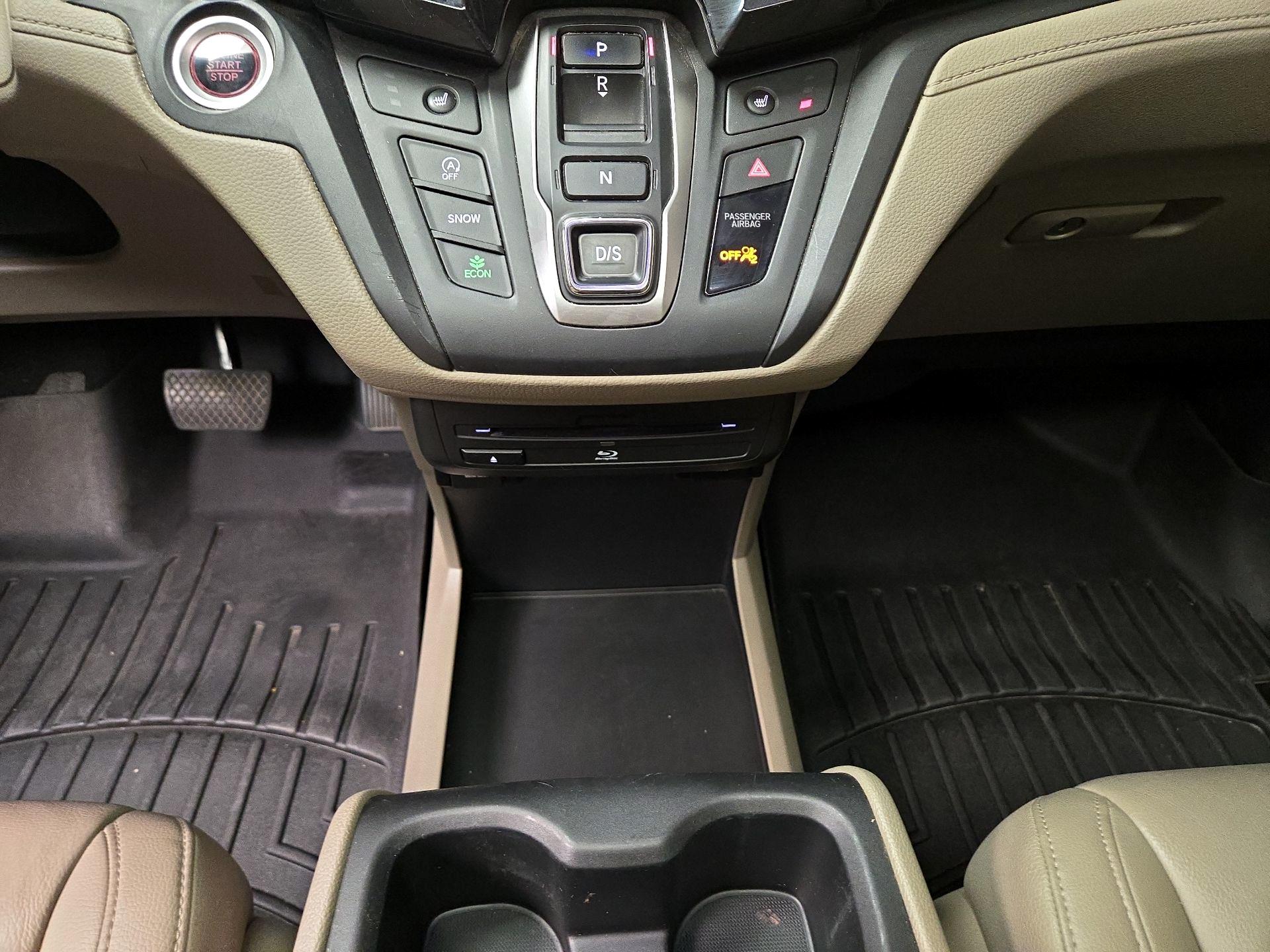 Thumbnail: 2018 Honda Odyssey - 18
