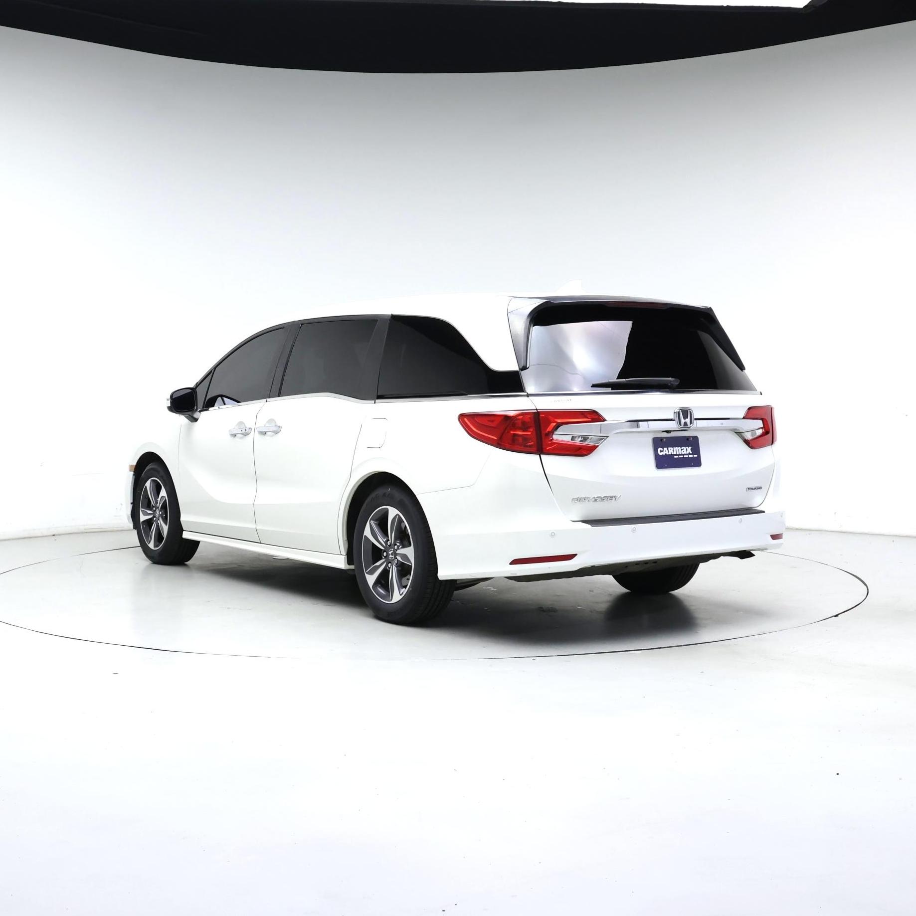 Thumbnail: 2018 Honda Odyssey - 2