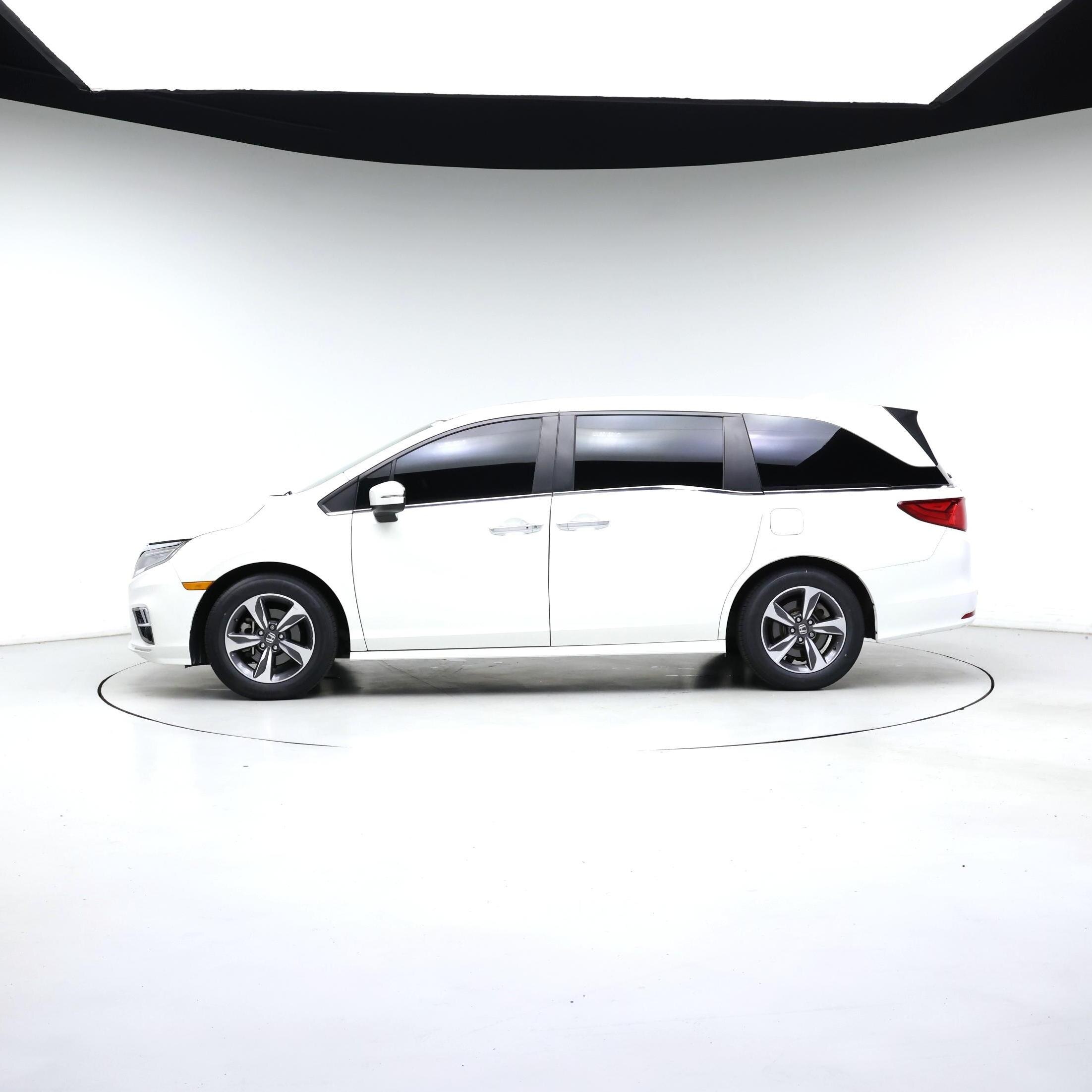 Thumbnail: 2018 Honda Odyssey - 3
