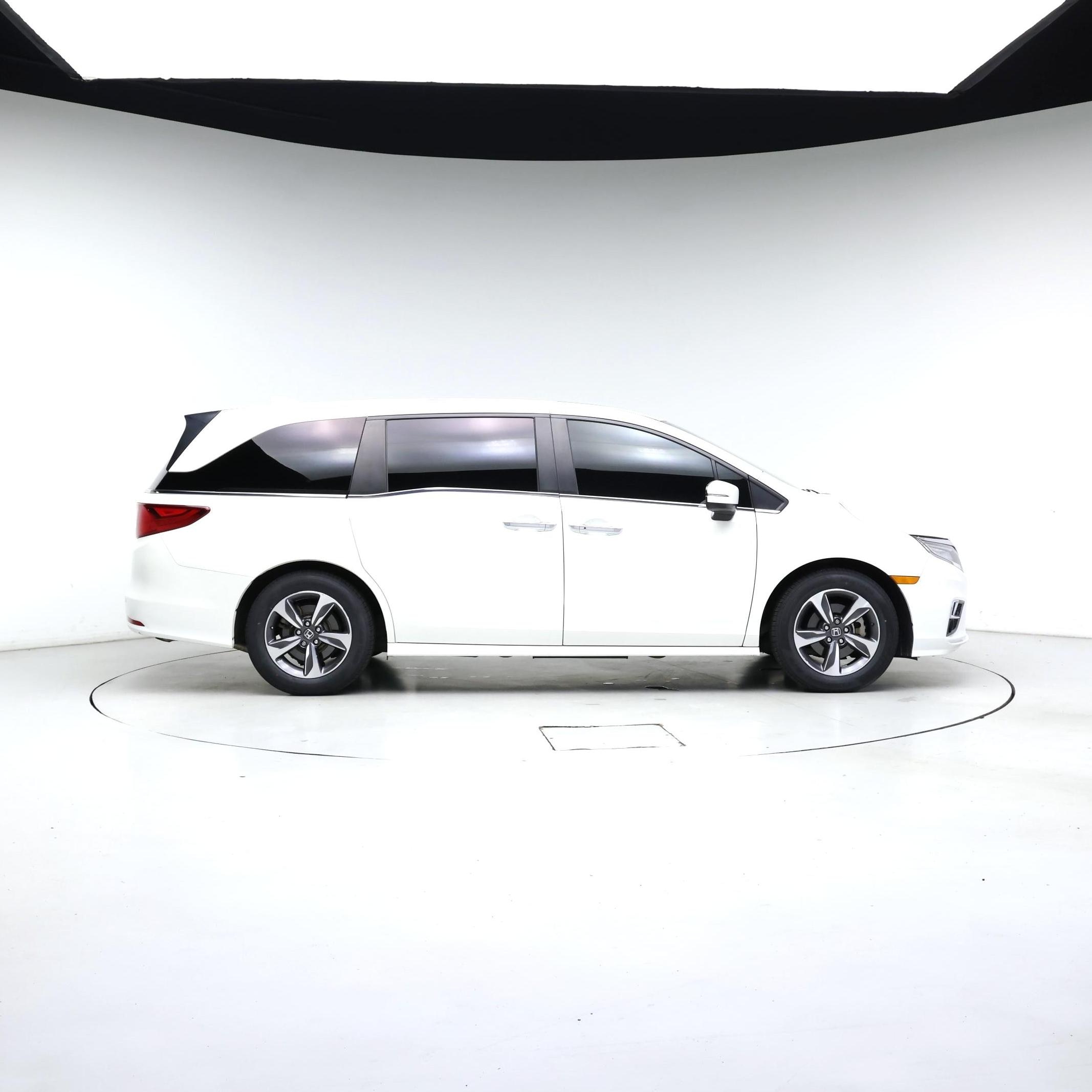 Thumbnail: 2018 Honda Odyssey - 7