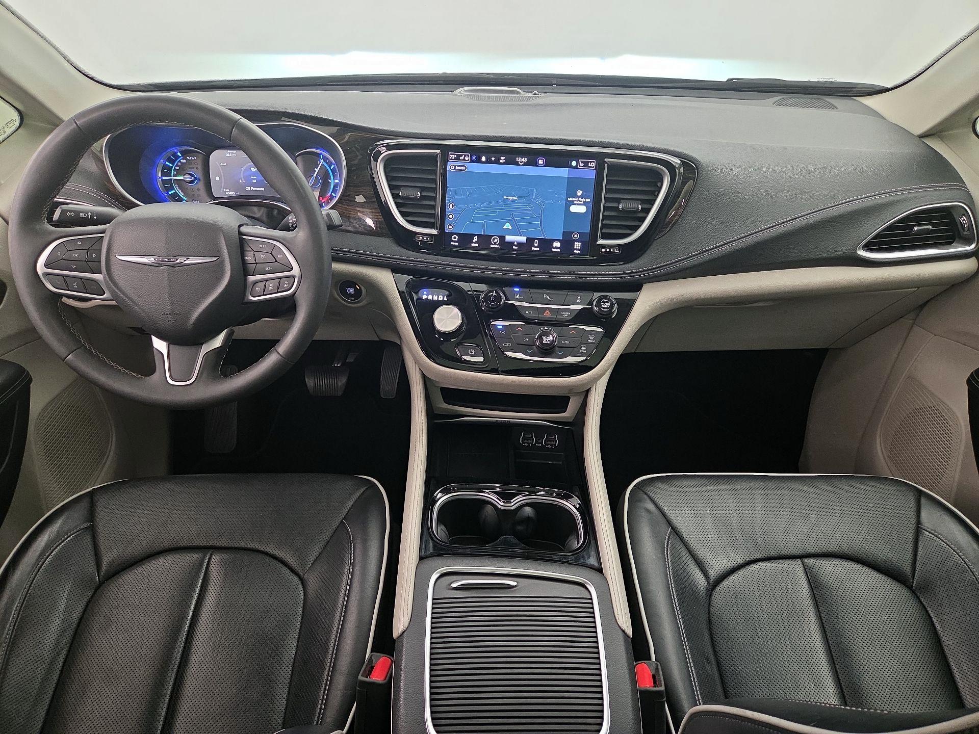Thumbnail: 2023 Chrysler Pacifica - 9