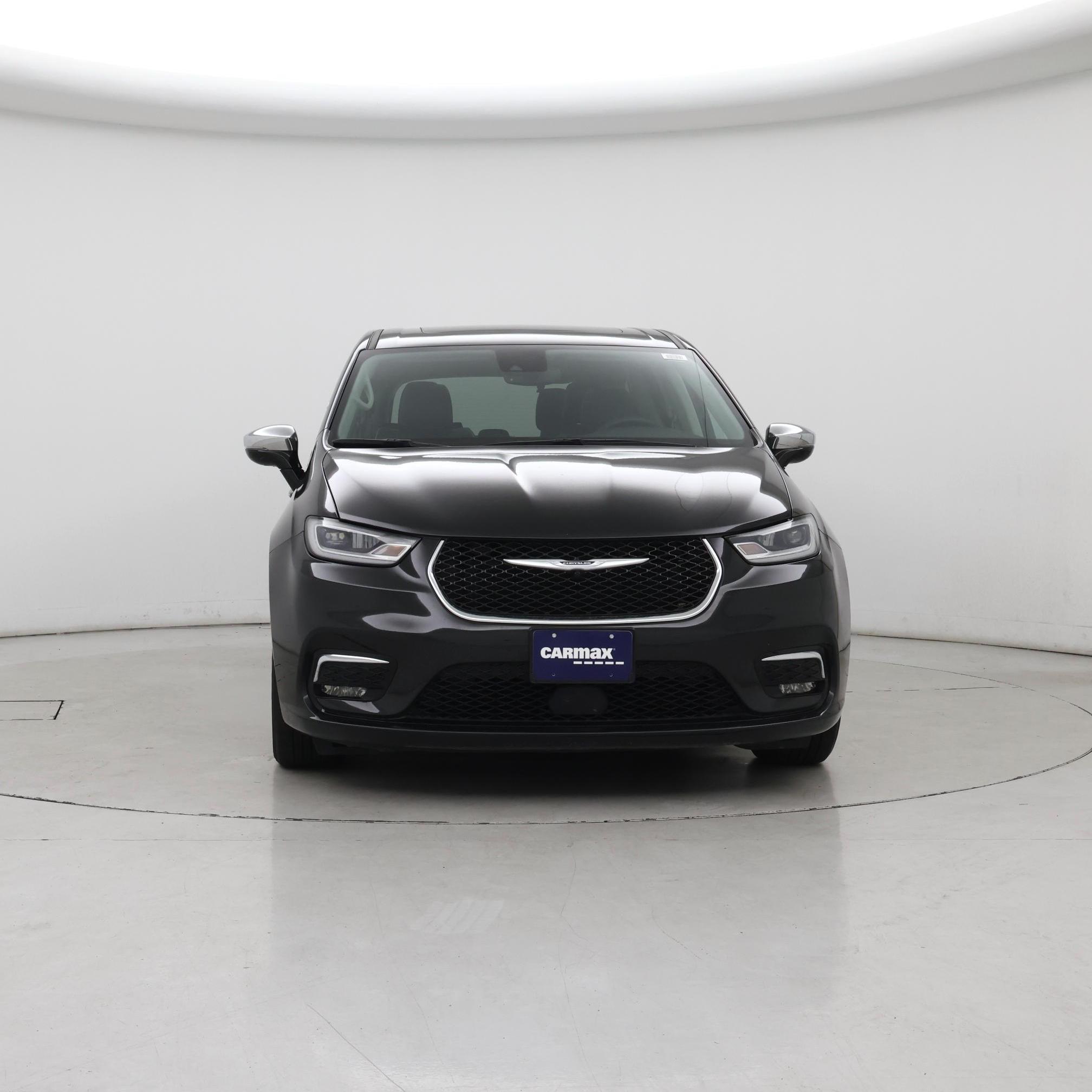 Thumbnail: 2023 Chrysler Pacifica - 5