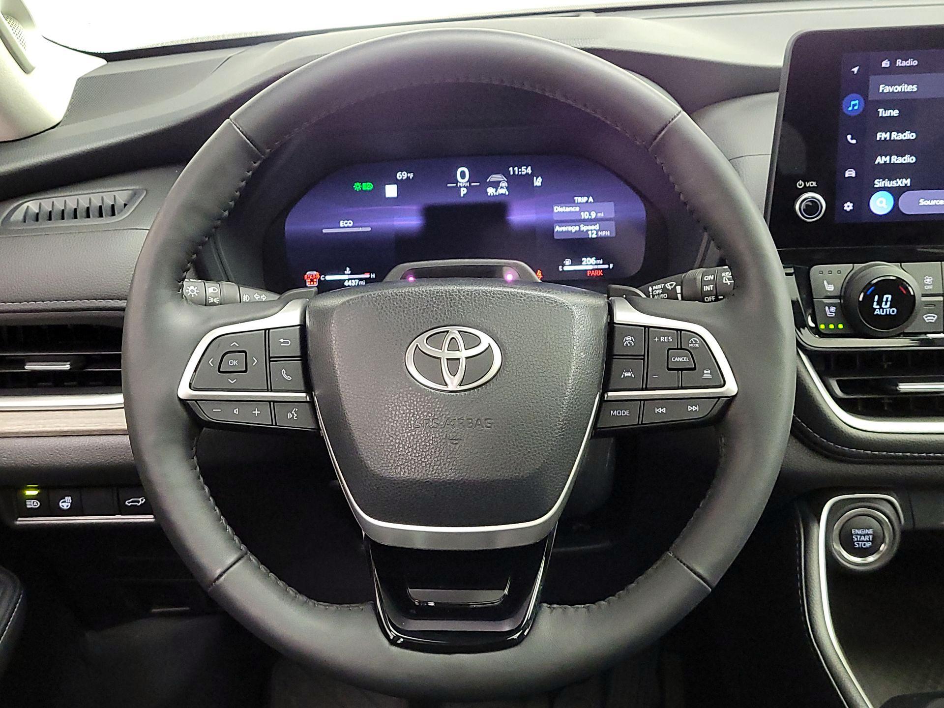 Thumbnail: 2025 Toyota Grand Highlander - 10