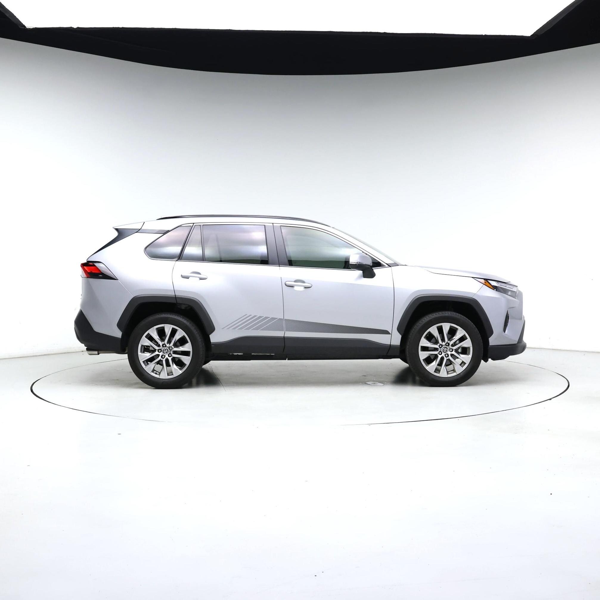 Thumbnail: 2025 Toyota RAV4 - 7