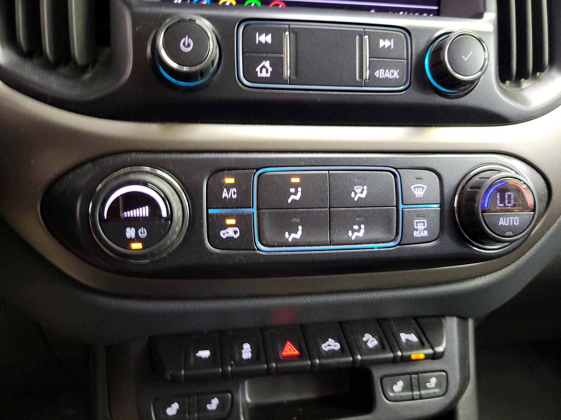 Thumbnail: 2021 Chevrolet Colorado - 16