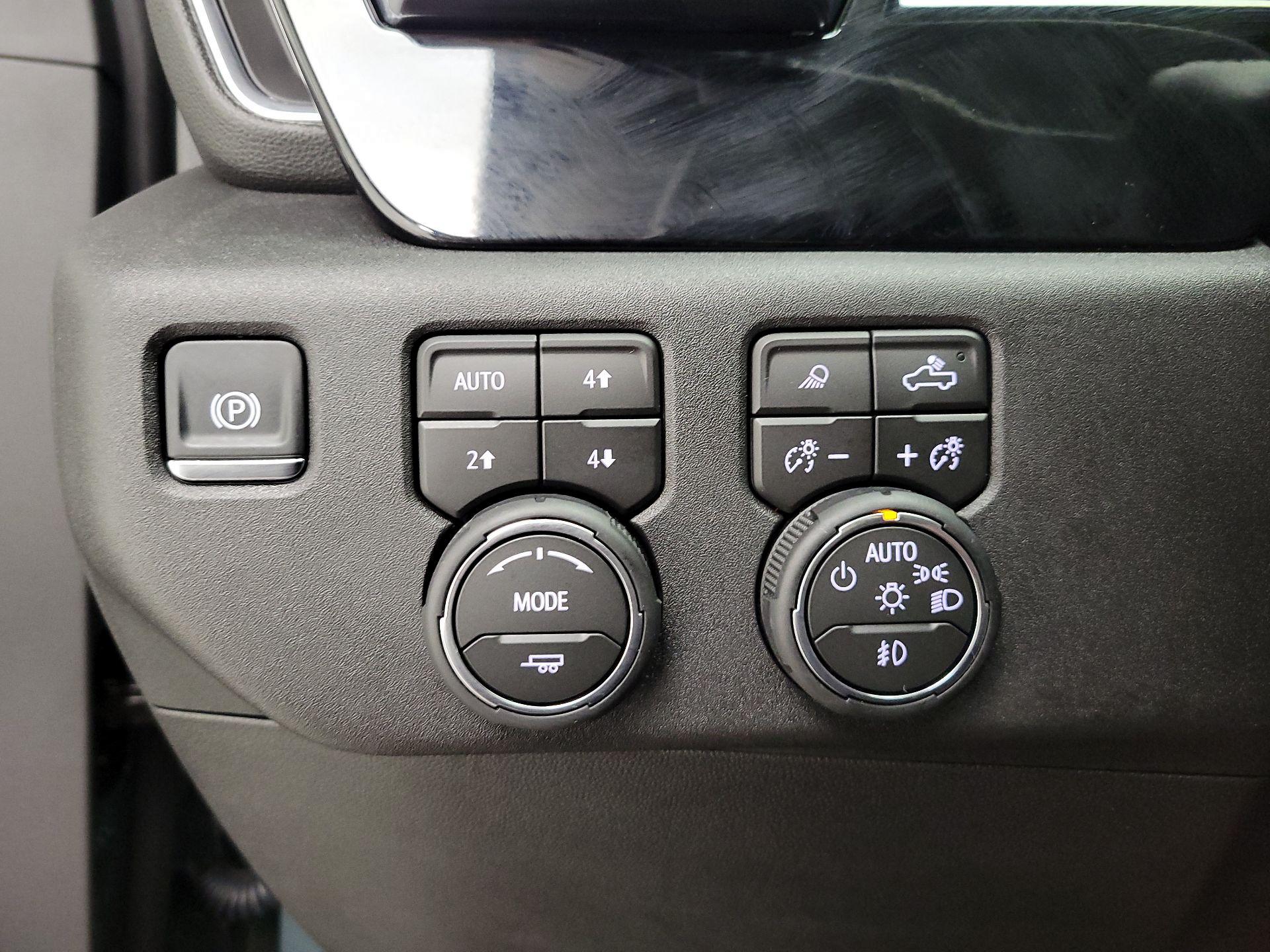 Thumbnail: 2026 Chevrolet Silverado 2500 - 13