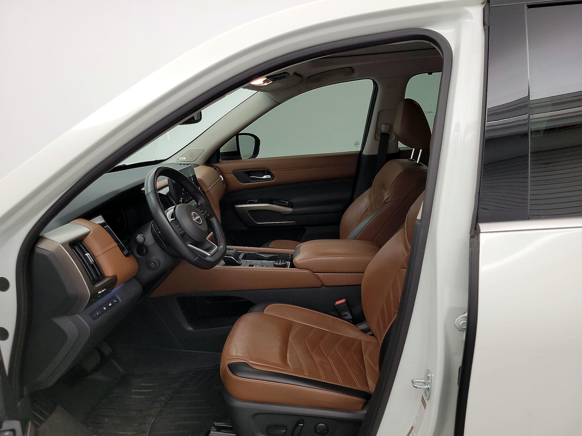 Thumbnail: 2022 Nissan Pathfinder - 11