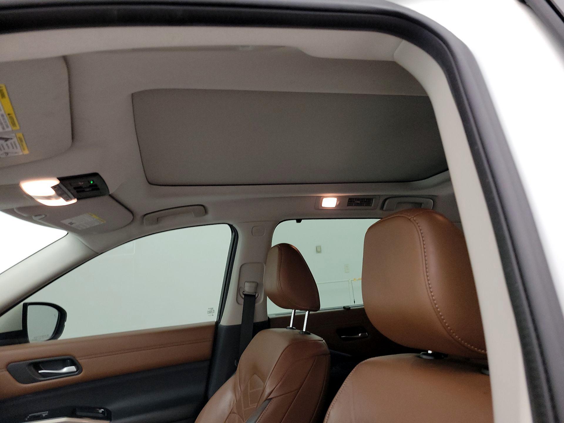 Thumbnail: 2022 Nissan Pathfinder - 20