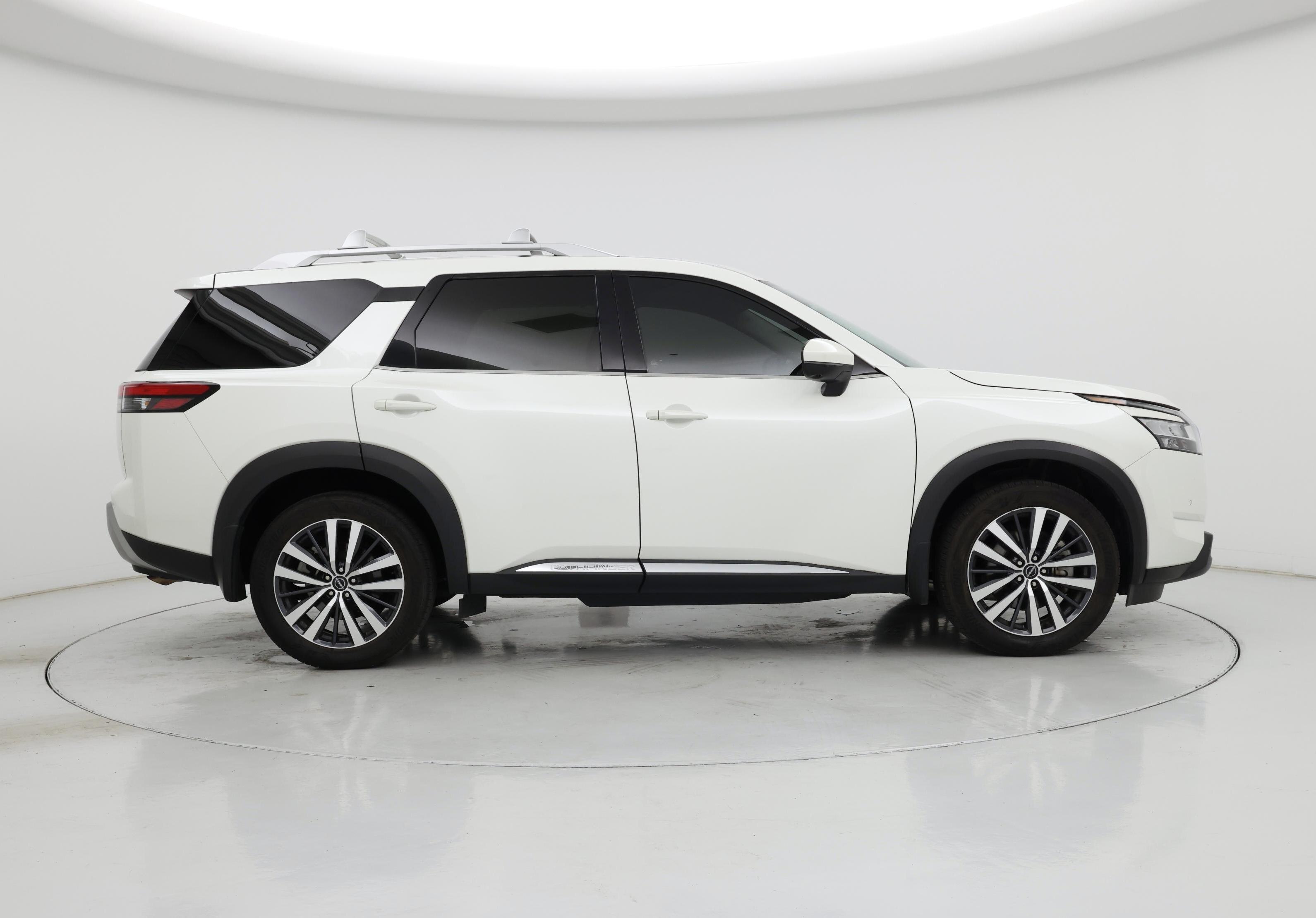 Thumbnail: 2022 Nissan Pathfinder - 7