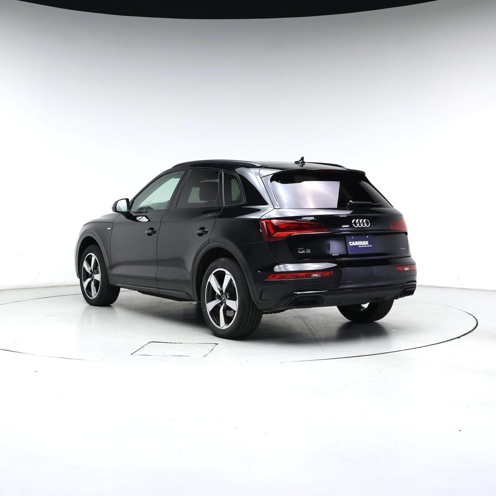 Thumbnail: 2022 Audi Q5 - 2