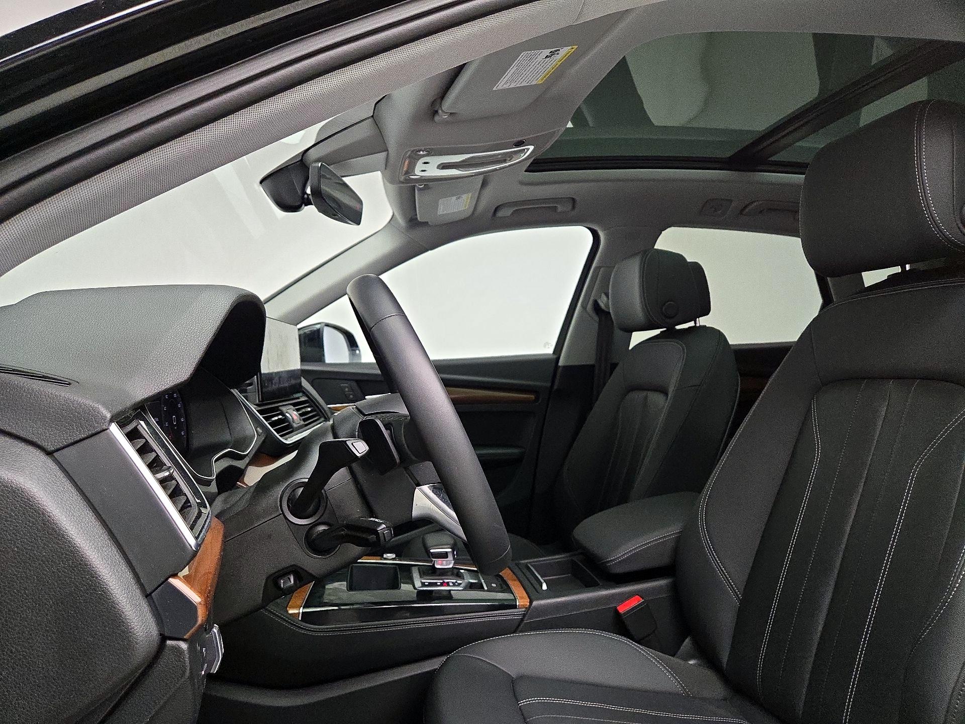 Thumbnail: 2022 Audi Q5 - 19