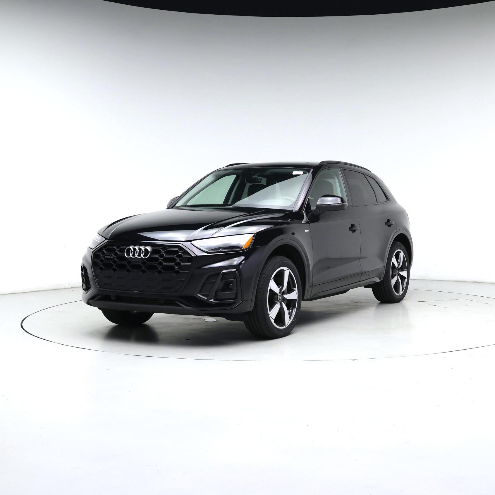 Thumbnail: 2022 Audi Q5 - 4