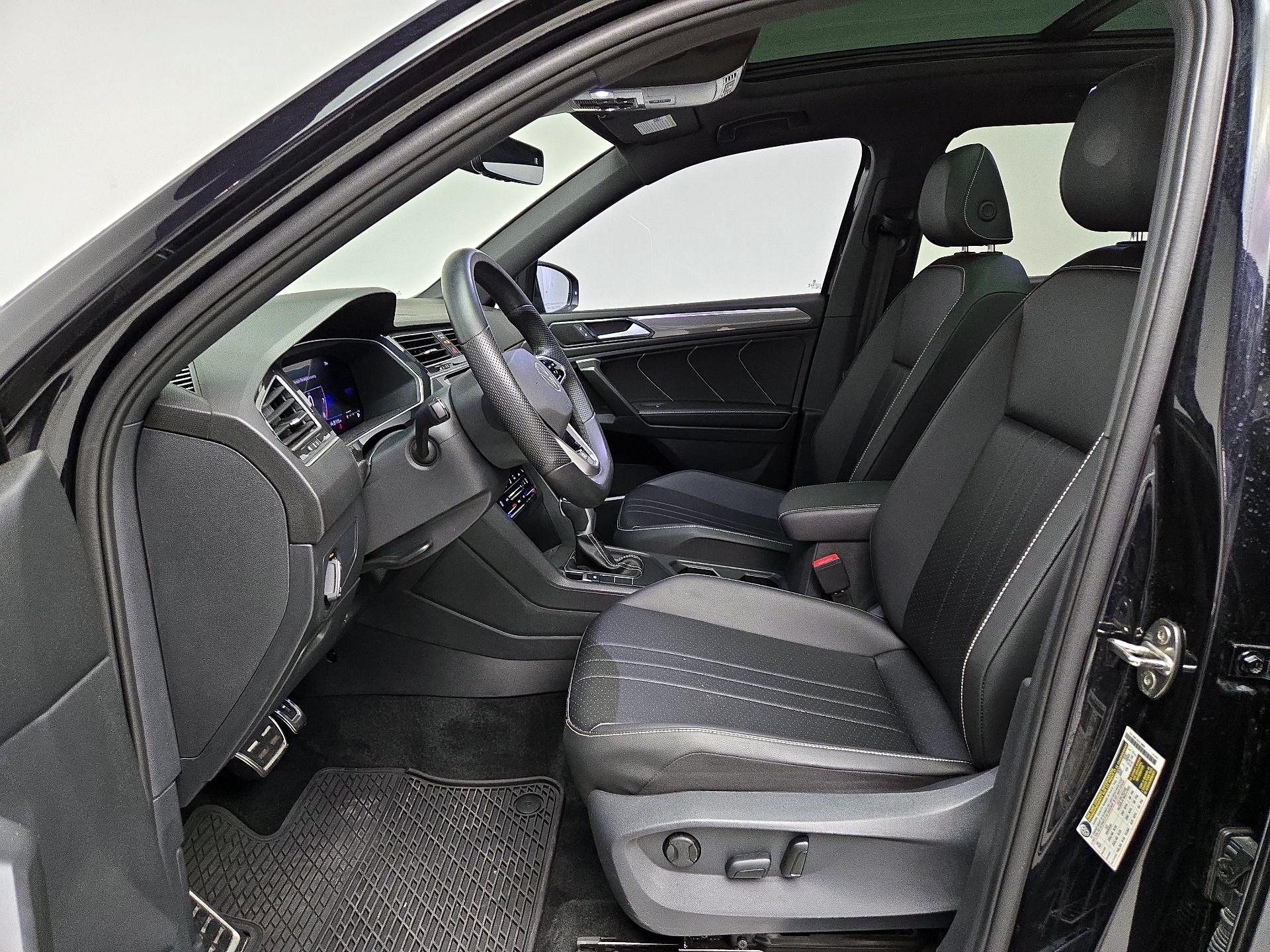 Thumbnail: 2024 Volkswagen Tiguan - 11