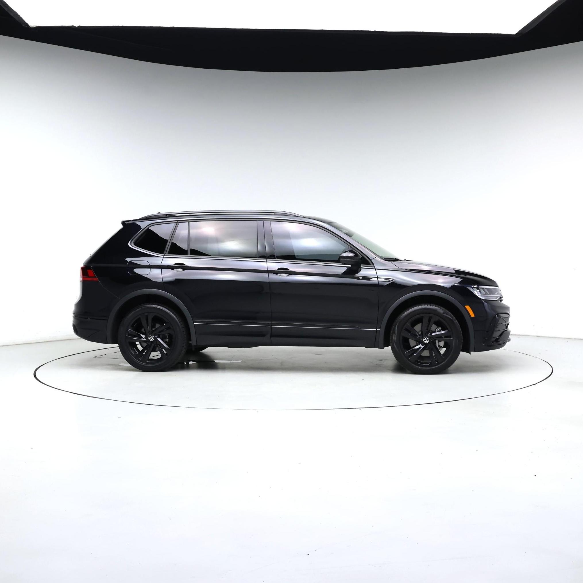 Thumbnail: 2024 Volkswagen Tiguan - 7