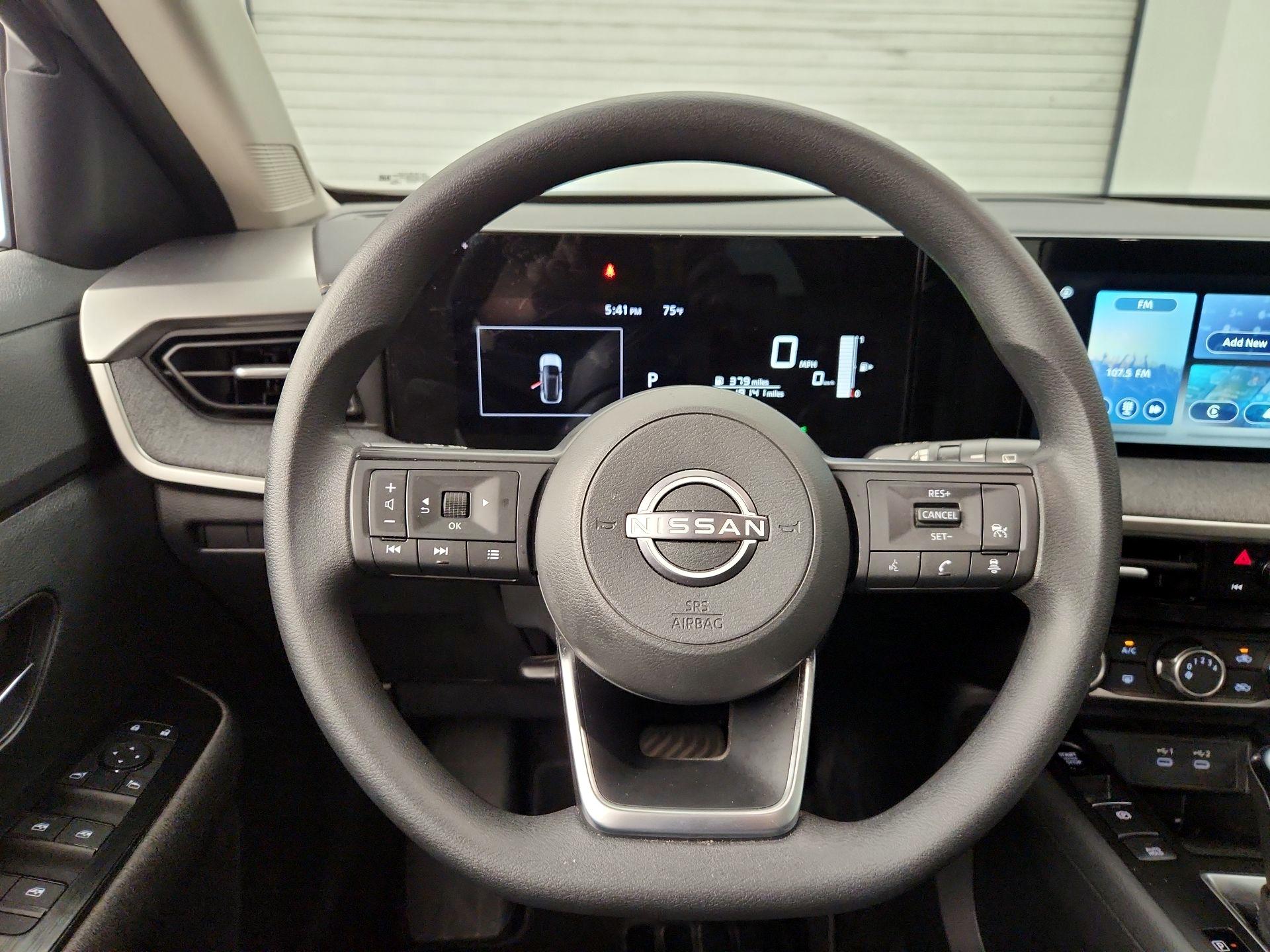 Thumbnail: 2025 Nissan Kicks - 10