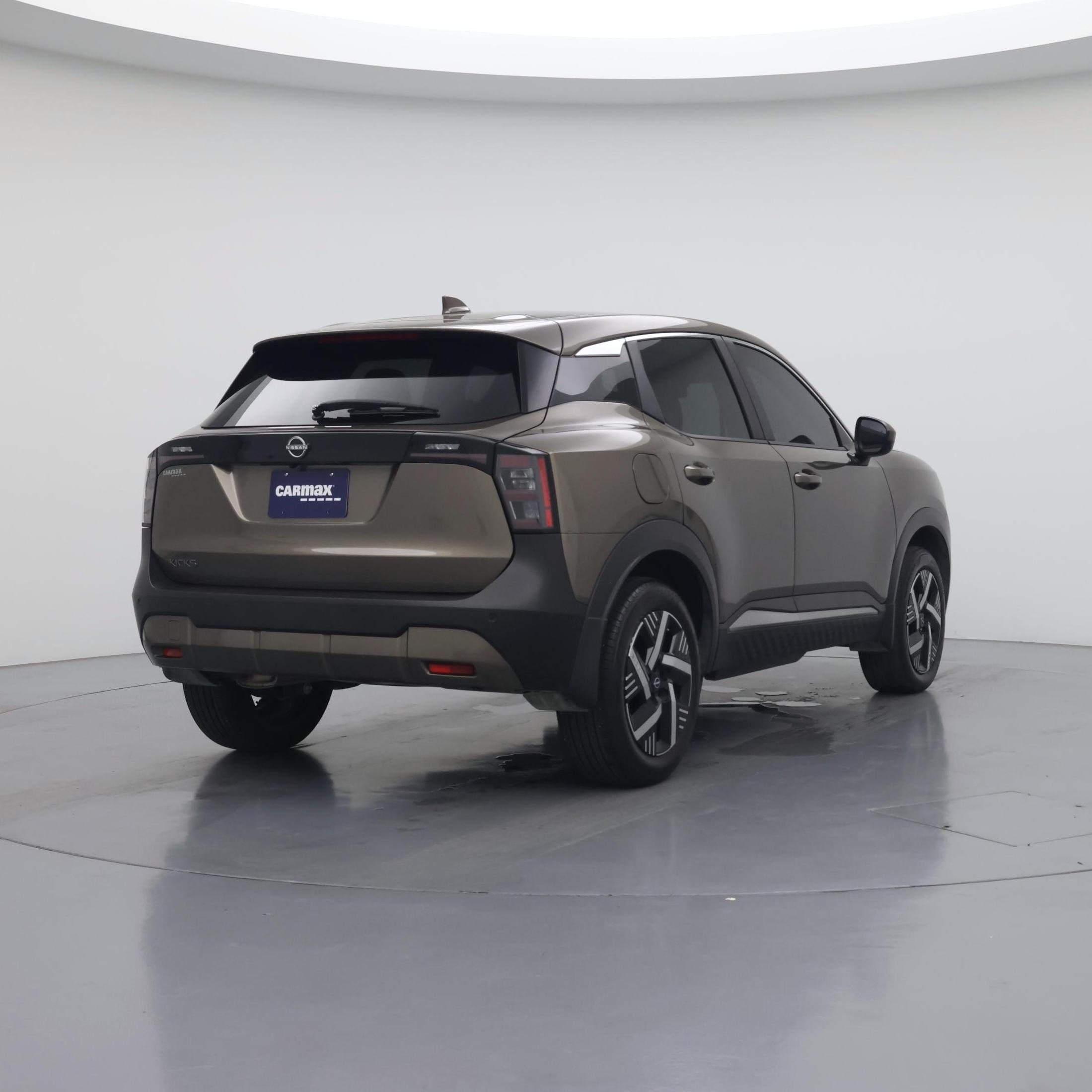 Thumbnail: 2025 Nissan Kicks - 8