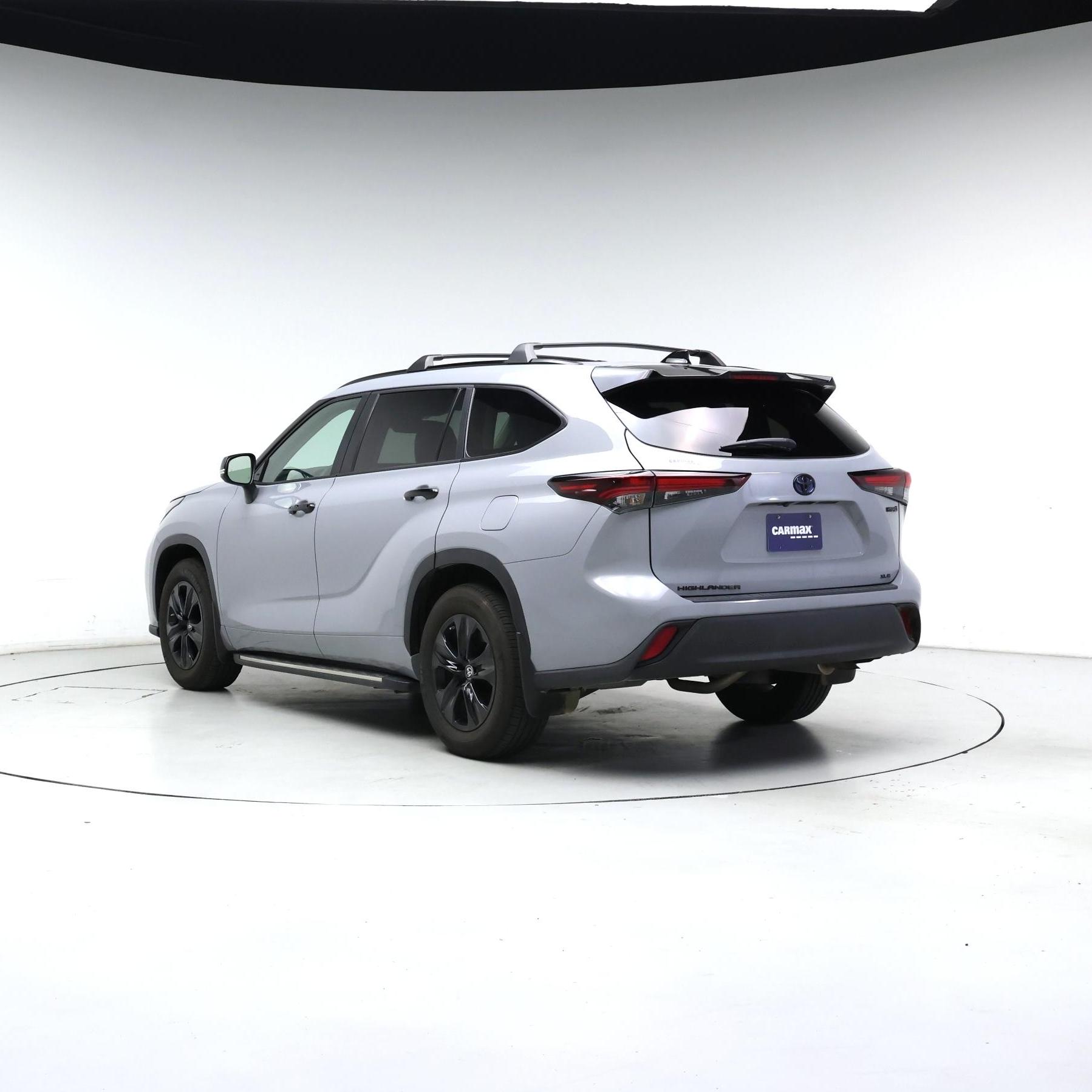 Thumbnail: 2024 Toyota Highlander - 2