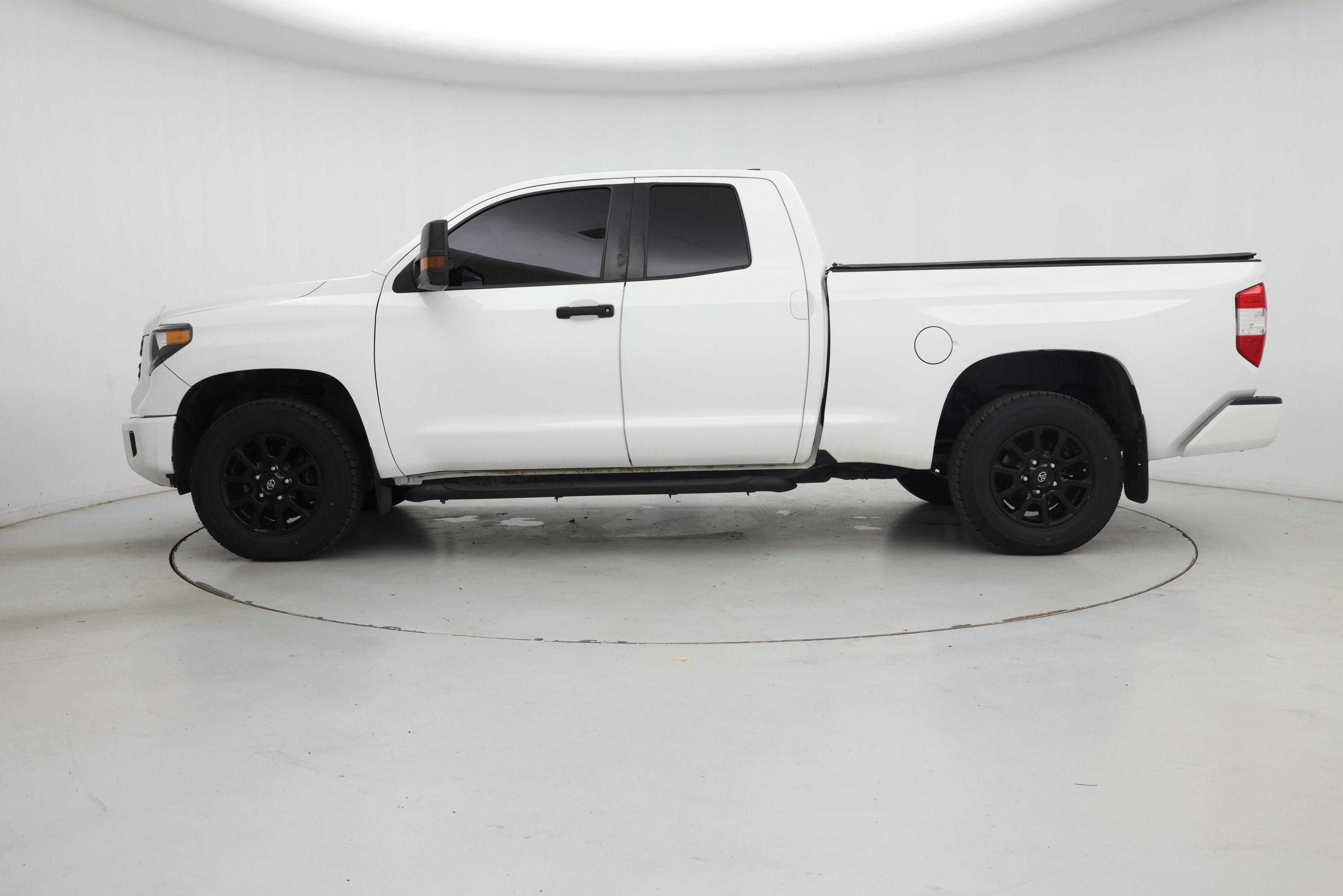 Thumbnail: 2020 Toyota Tundra - 3