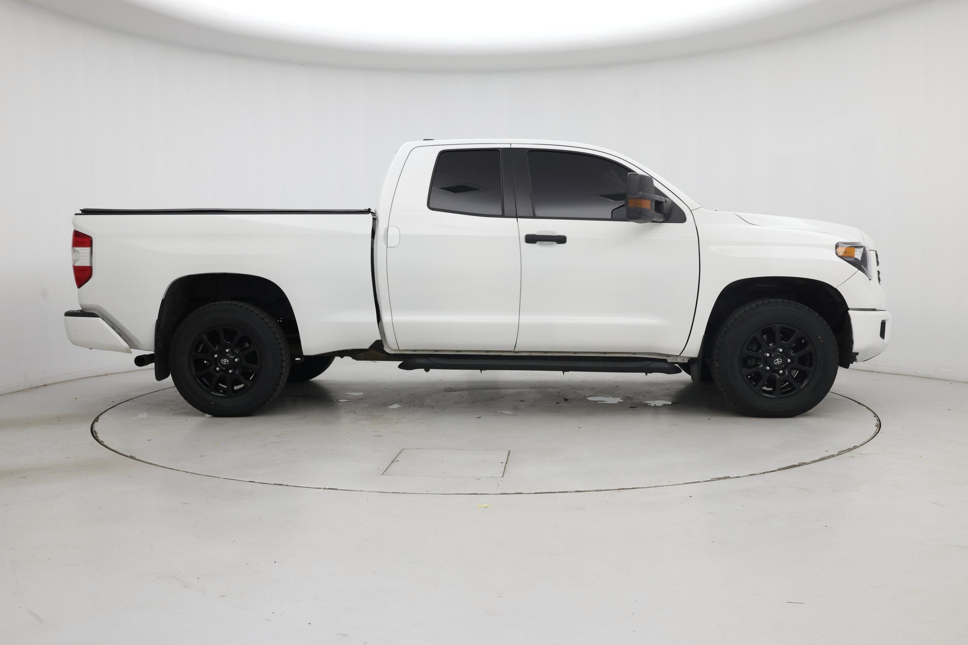 Thumbnail: 2020 Toyota Tundra - 7