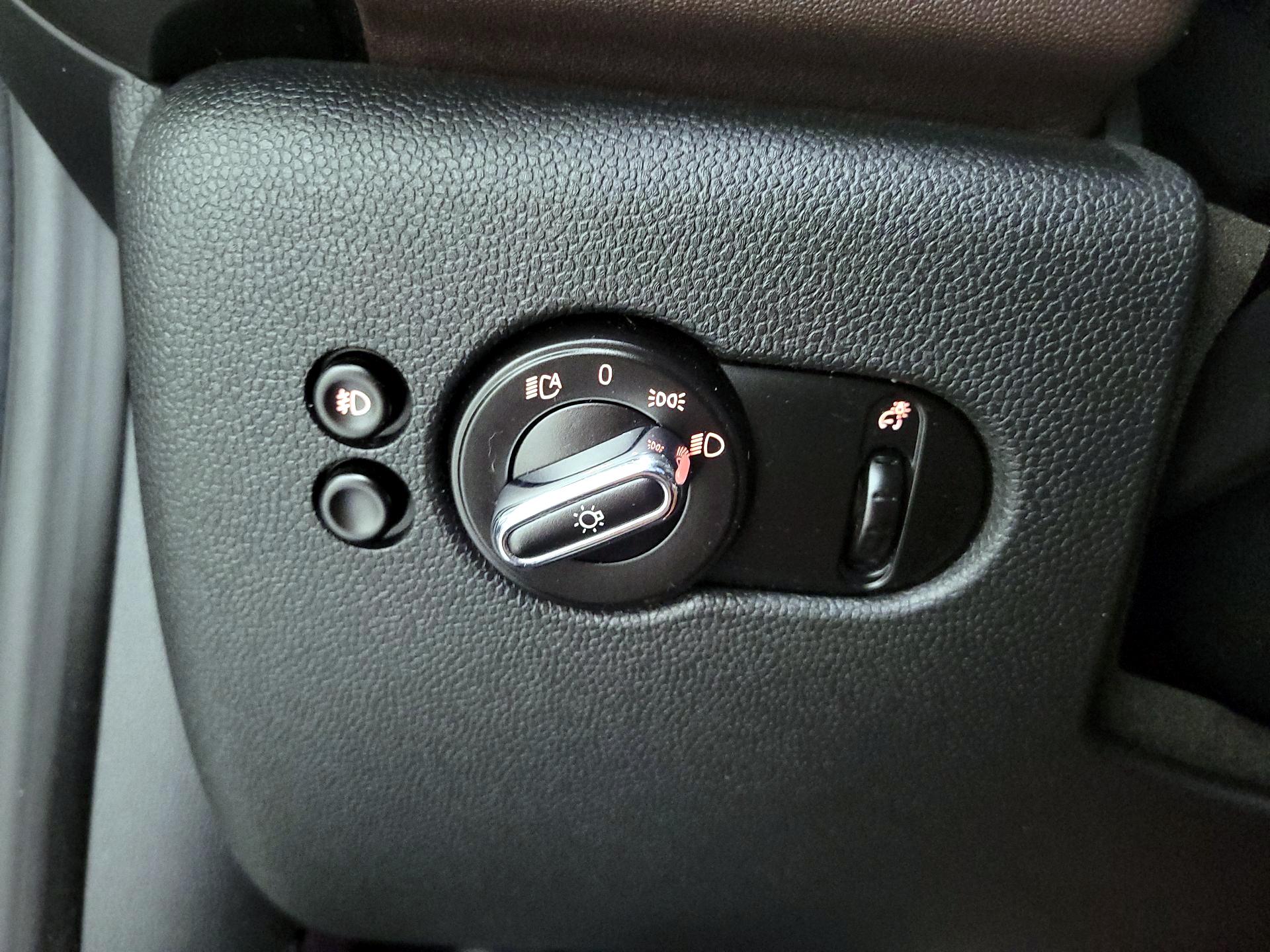 Thumbnail: 2016 MINI Cooper - 13