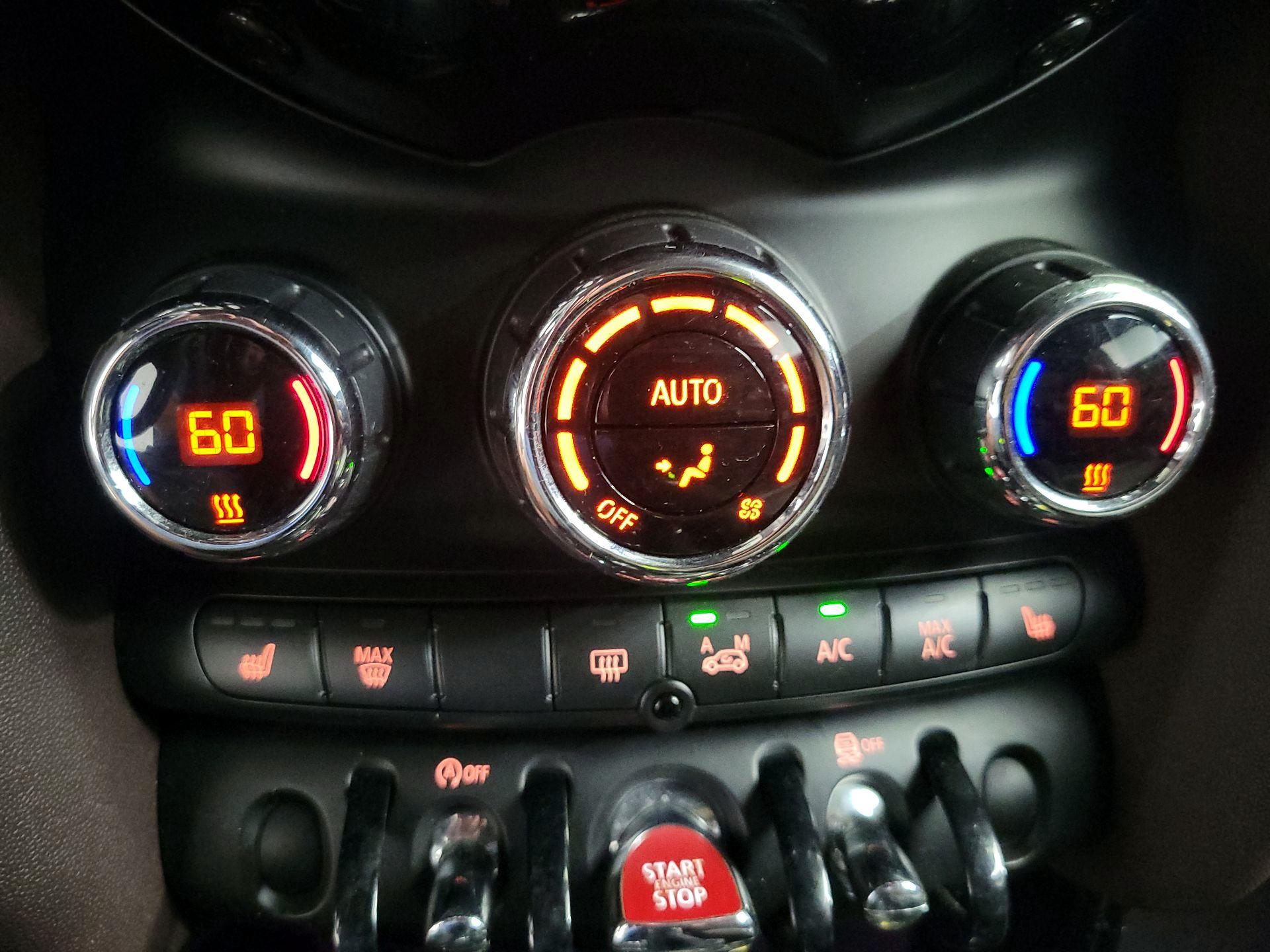 Thumbnail: 2016 MINI Cooper - 16