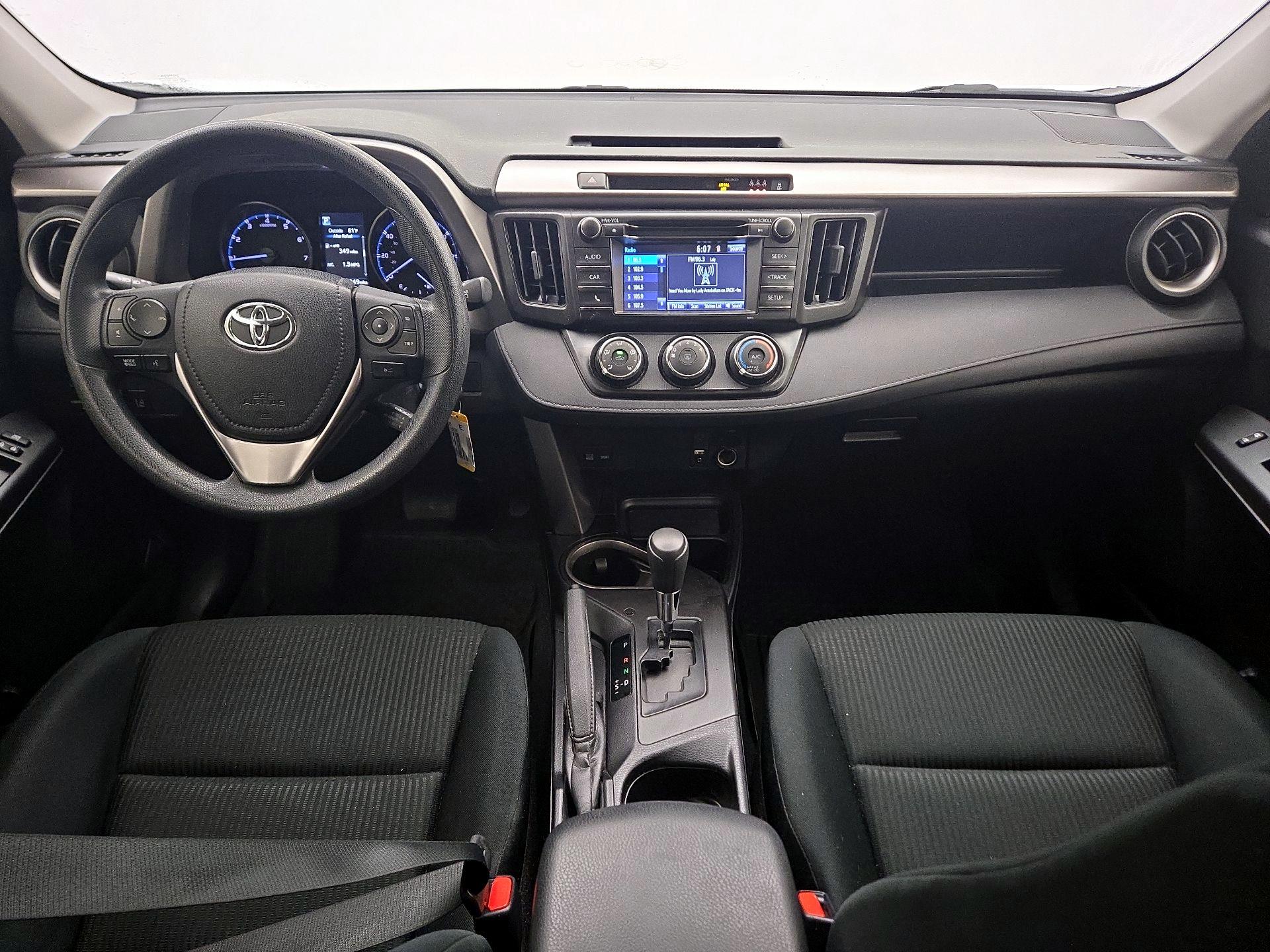 Thumbnail: 2018 Toyota RAV4 - 9