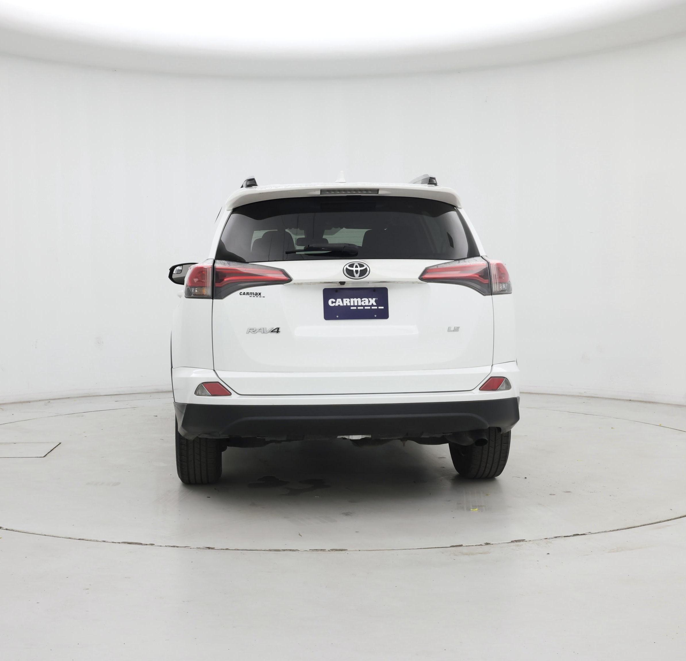 Thumbnail: 2018 Toyota RAV4 - 6