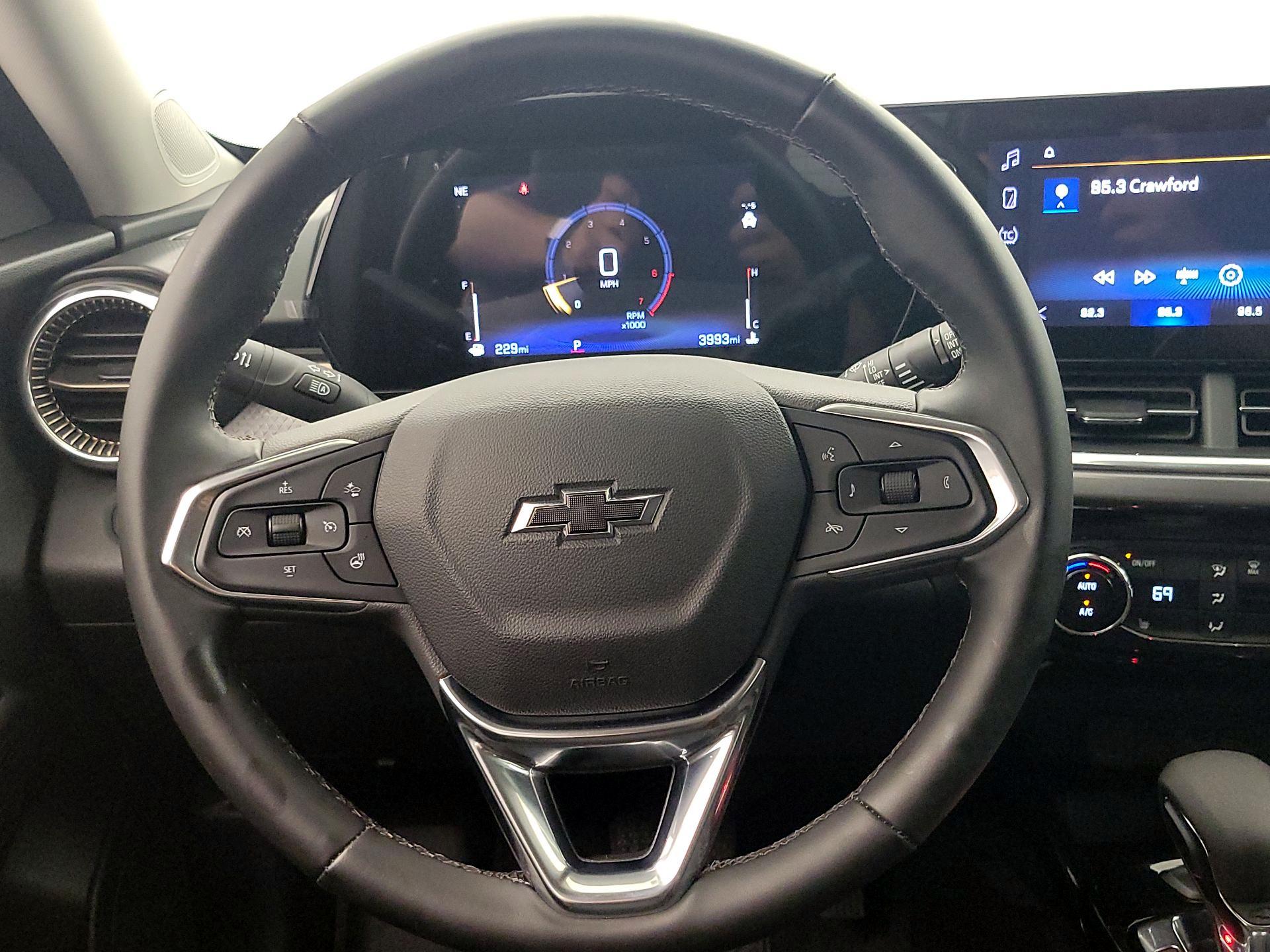 Thumbnail: 2026 Chevrolet Trax - 10