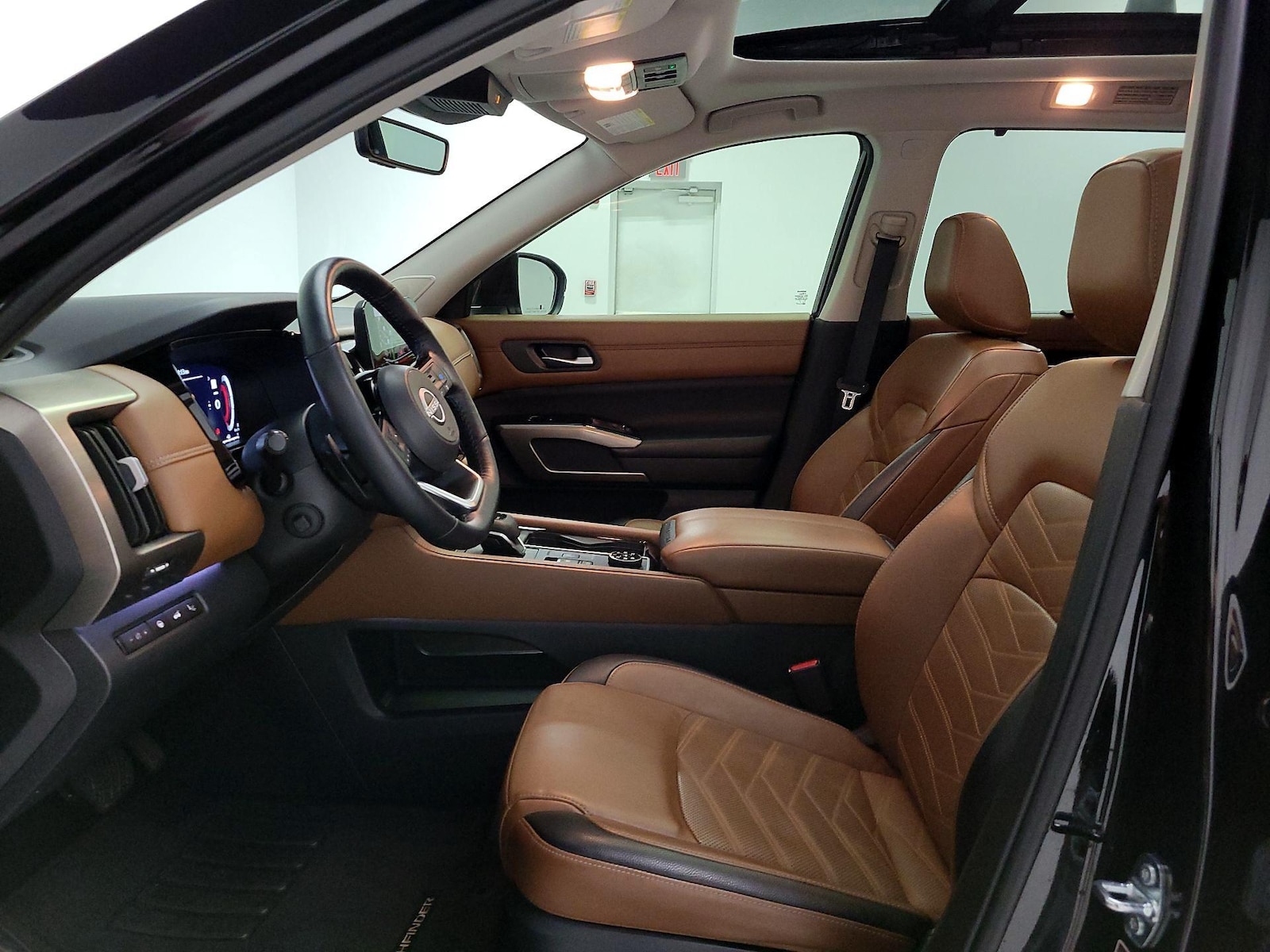 2024 Nissan Pathfinder Platinum - Photo 12